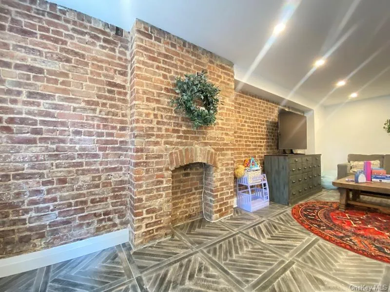 4112 20th Avenue, New York, NY, 3 Bedroom Bedrooms, 10 Room Rooms,3 BathroomBathrooms,Residential Lease,For Rent,20th,0,1059725 4112 20th Avenue, New York, NY, 3 Bedroom Bedrooms, 10 Room Rooms,3 BathroomBathrooms,Residential Lease,For Rent,20th,0,1059725