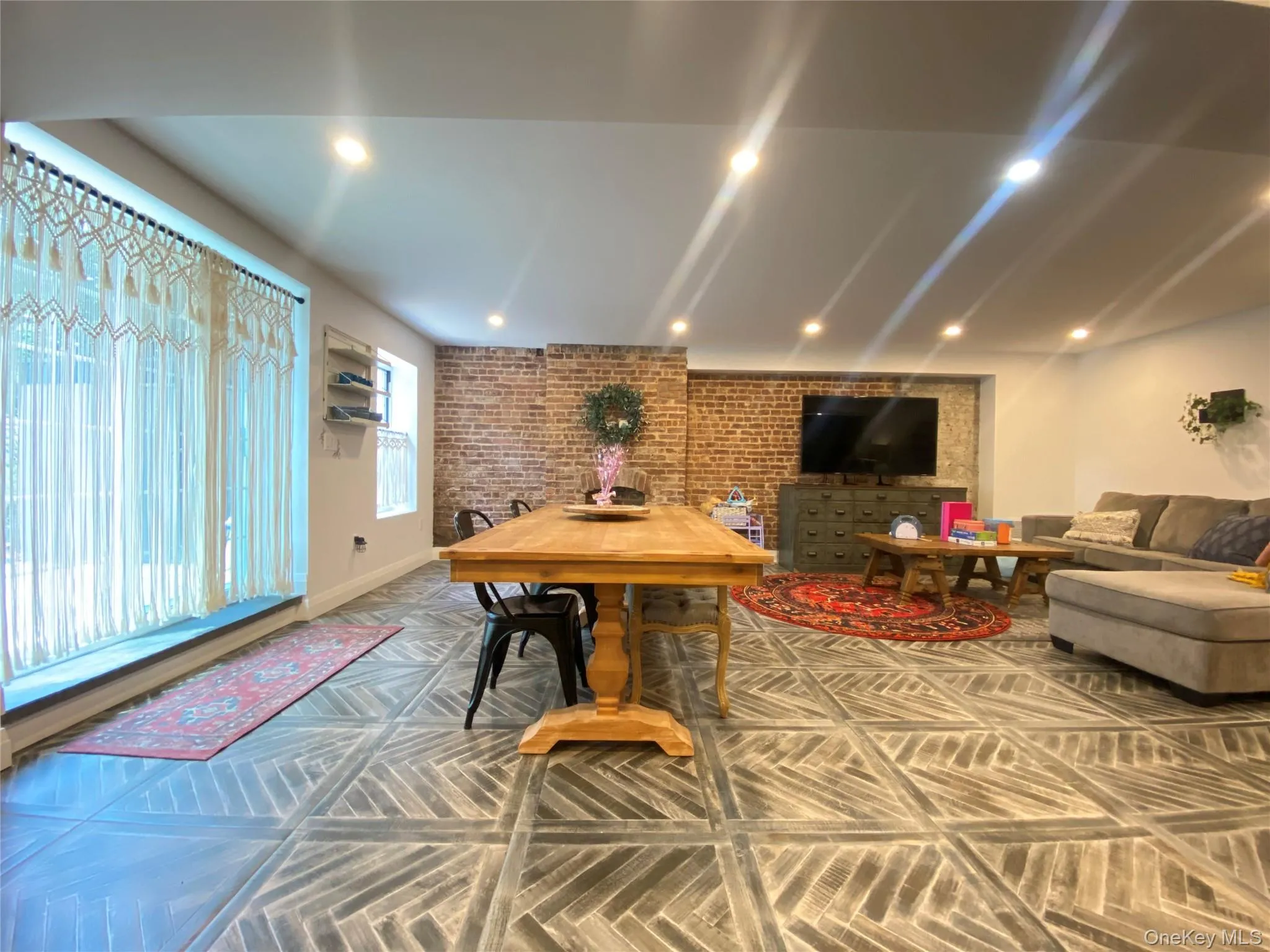 4112 20th Avenue, New York, NY, 3 Bedroom Bedrooms, 10 Room Rooms,3 BathroomBathrooms,Residential Lease,For Rent,20th,0,1059725 4112 20th Avenue, New York, NY, 3 Bedroom Bedrooms, 10 Room Rooms,3 BathroomBathrooms,Residential Lease,For Rent,20th,0,1059725