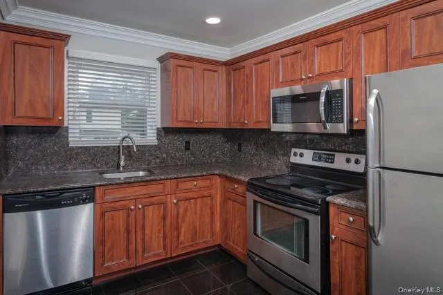 37 Elliot Place, Smithtown, NY, 1 Bedroom Bedrooms, 4 Room Rooms,1 BathroomBathrooms,Residential Lease,For Rent,Elliot,0,1059726 37 Elliot Place, Smithtown, NY, 1 Bedroom Bedrooms, 4 Room Rooms,1 BathroomBathrooms,Residential Lease,For Rent,Elliot,0,1059726