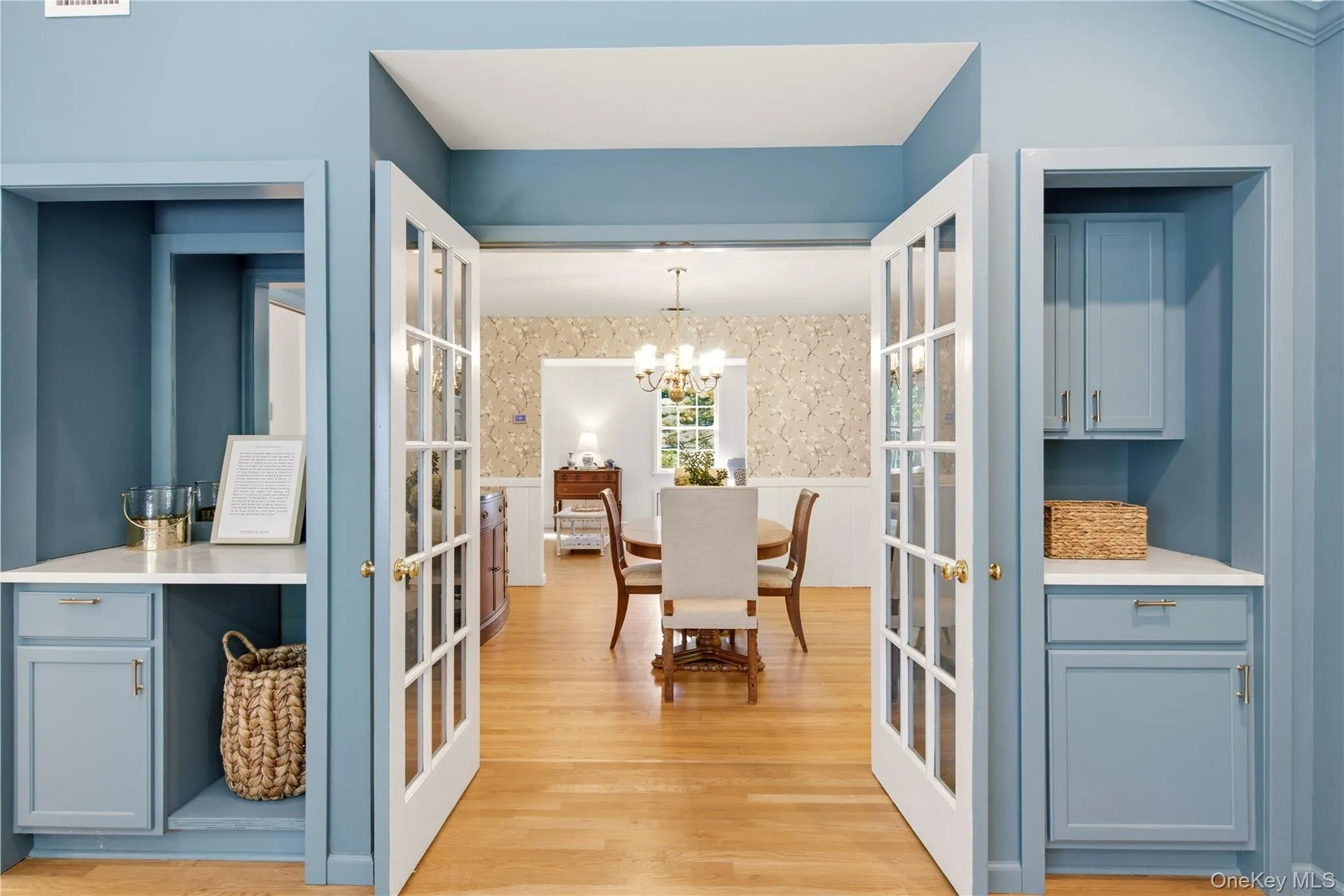 Dry bar and custom built-ins Dry bar and custom built-ins