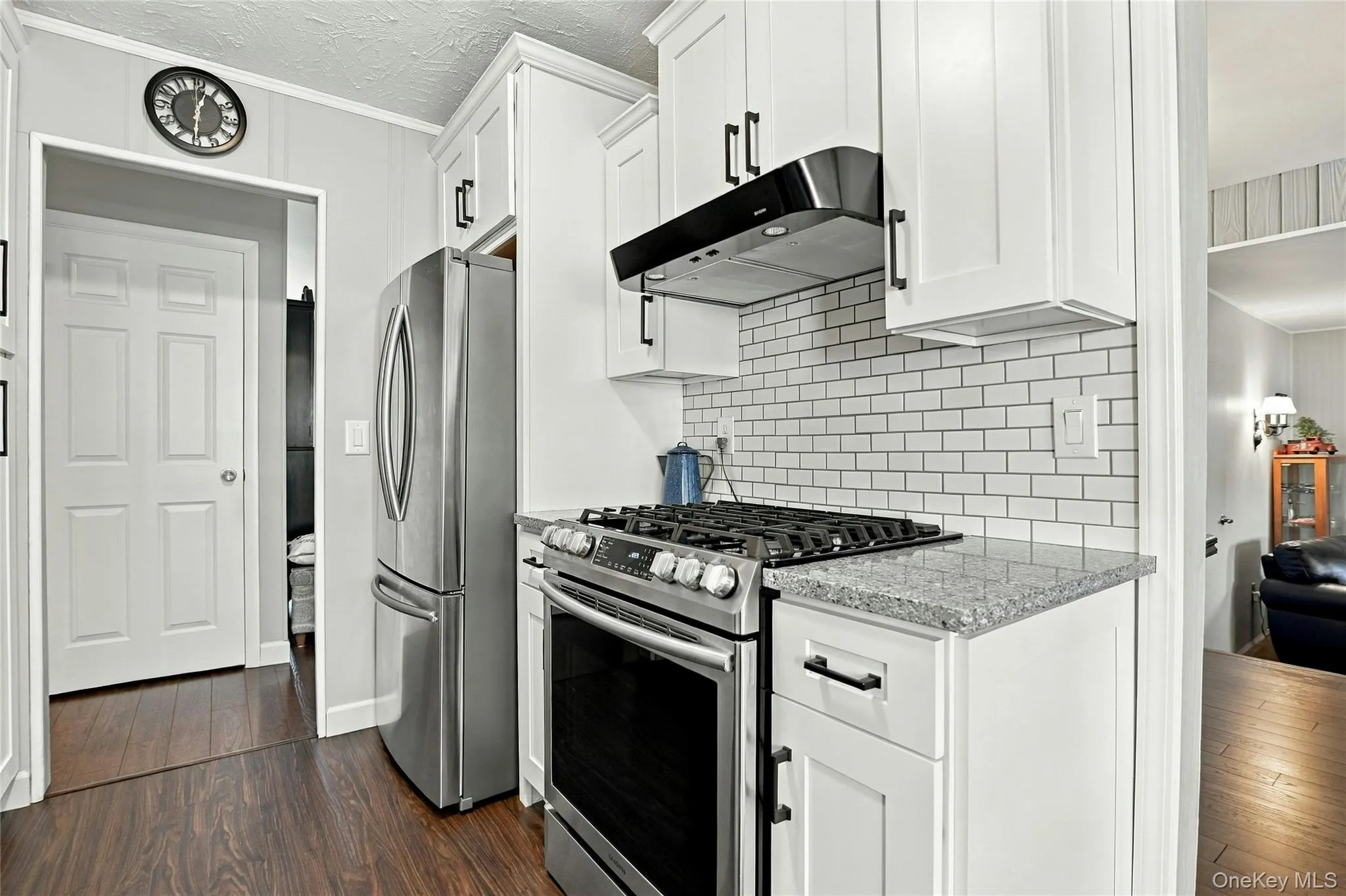 71 14th Street, Babylon, NY, 3 Bedrooms Bedrooms, 8 Rooms Rooms,1 BathroomBathrooms,Residential,For Rent,14th,0,1059748 71 14th Street, Babylon, NY, 3 Bedrooms Bedrooms, 8 Rooms Rooms,1 BathroomBathrooms,Residential,For Rent,14th,0,1059748