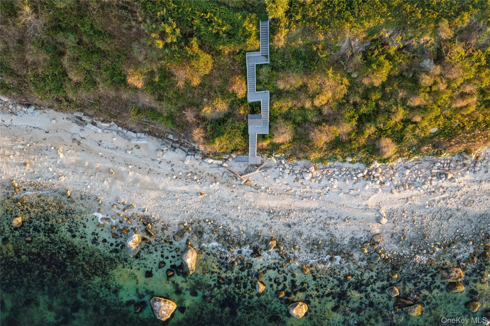 1000 Sound Drive, Southold, NY, 5 Bedrooms Bedrooms, 10 Rooms Rooms,4 BathroomsBathrooms,Residential,For Rent,Sound,0,1059750 1000 Sound Drive, Southold, NY, 5 Bedrooms Bedrooms, 10 Rooms Rooms,4 BathroomsBathrooms,Residential,For Rent,Sound,0,1059750