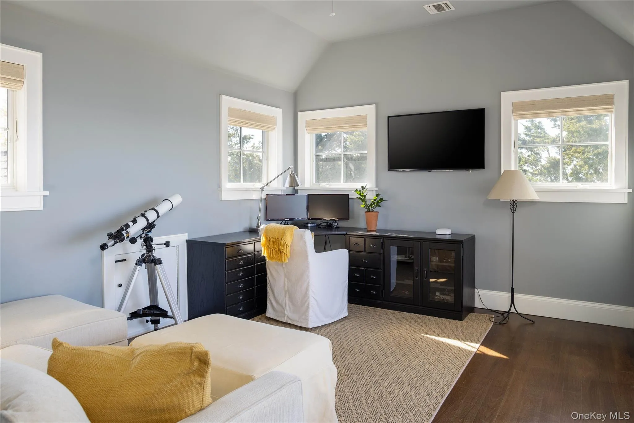 1000 Sound Drive, Southold, NY, 5 Bedrooms Bedrooms, 10 Rooms Rooms,4 BathroomsBathrooms,Residential,For Rent,Sound,0,1059750 1000 Sound Drive, Southold, NY, 5 Bedrooms Bedrooms, 10 Rooms Rooms,4 BathroomsBathrooms,Residential,For Rent,Sound,0,1059750