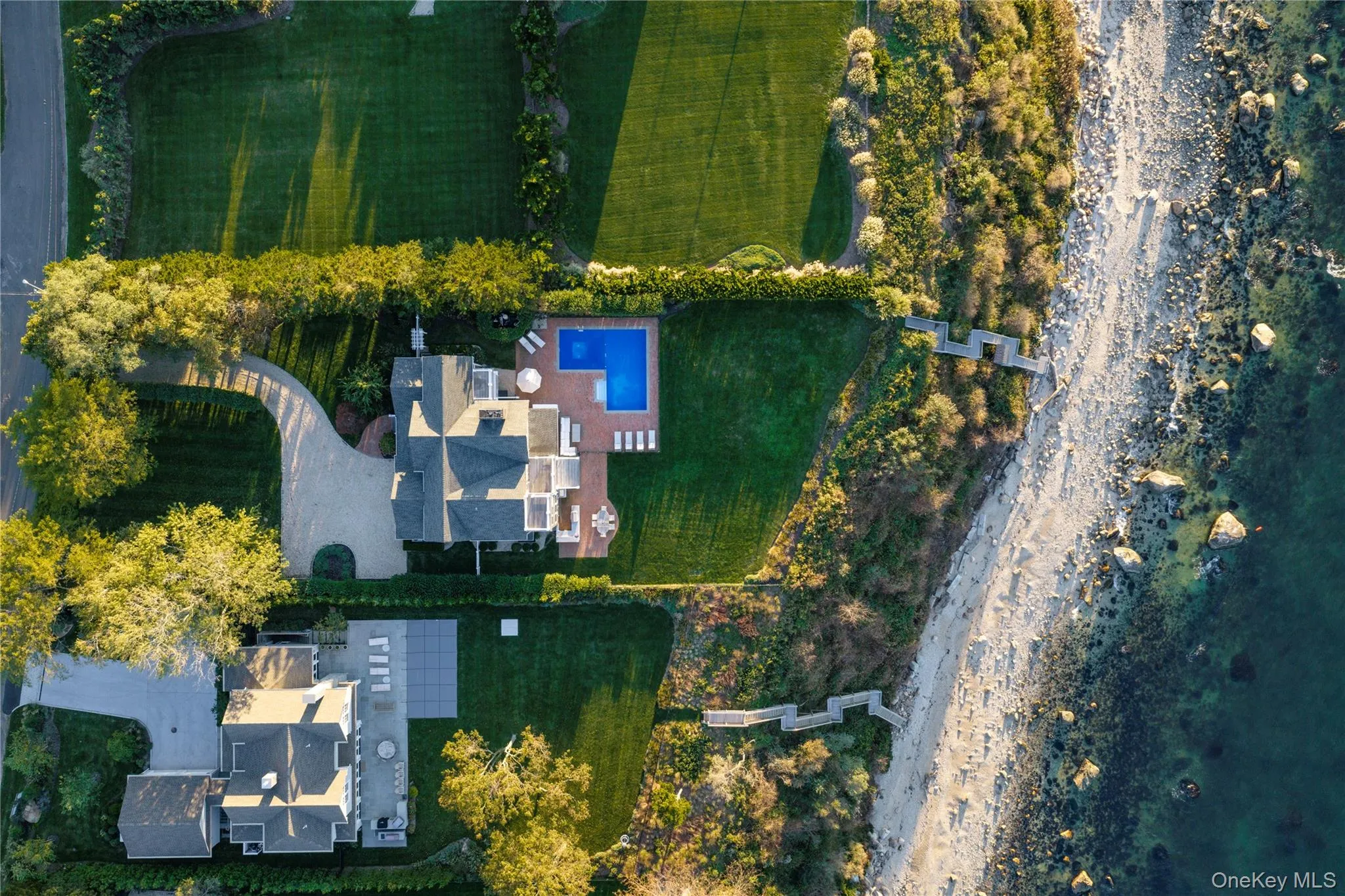 1000 Sound Drive, Southold, NY, 5 Bedrooms Bedrooms, 10 Rooms Rooms,4 BathroomsBathrooms,Residential,For Rent,Sound,0,1059750 1000 Sound Drive, Southold, NY, 5 Bedrooms Bedrooms, 10 Rooms Rooms,4 BathroomsBathrooms,Residential,For Rent,Sound,0,1059750