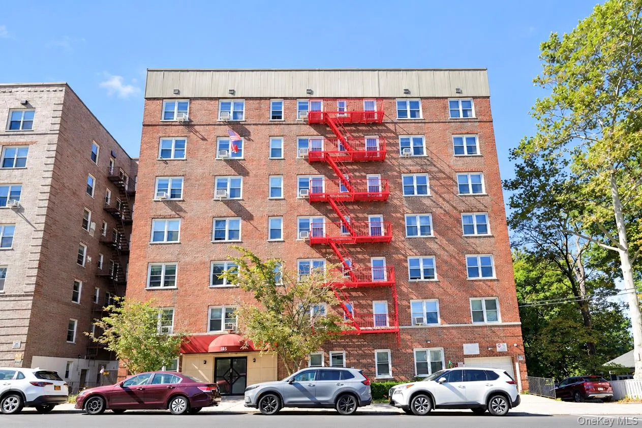 585 Mc Lean Avenue, Yonkers, NY, 1 Bedroom Bedrooms, 5 Room Rooms,1 BathroomBathrooms,Residential Lease,For Rent,Mc Lean,0,1059753 585 Mc Lean Avenue, Yonkers, NY, 1 Bedroom Bedrooms, 5 Room Rooms,1 BathroomBathrooms,Residential Lease,For Rent,Mc Lean,0,1059753