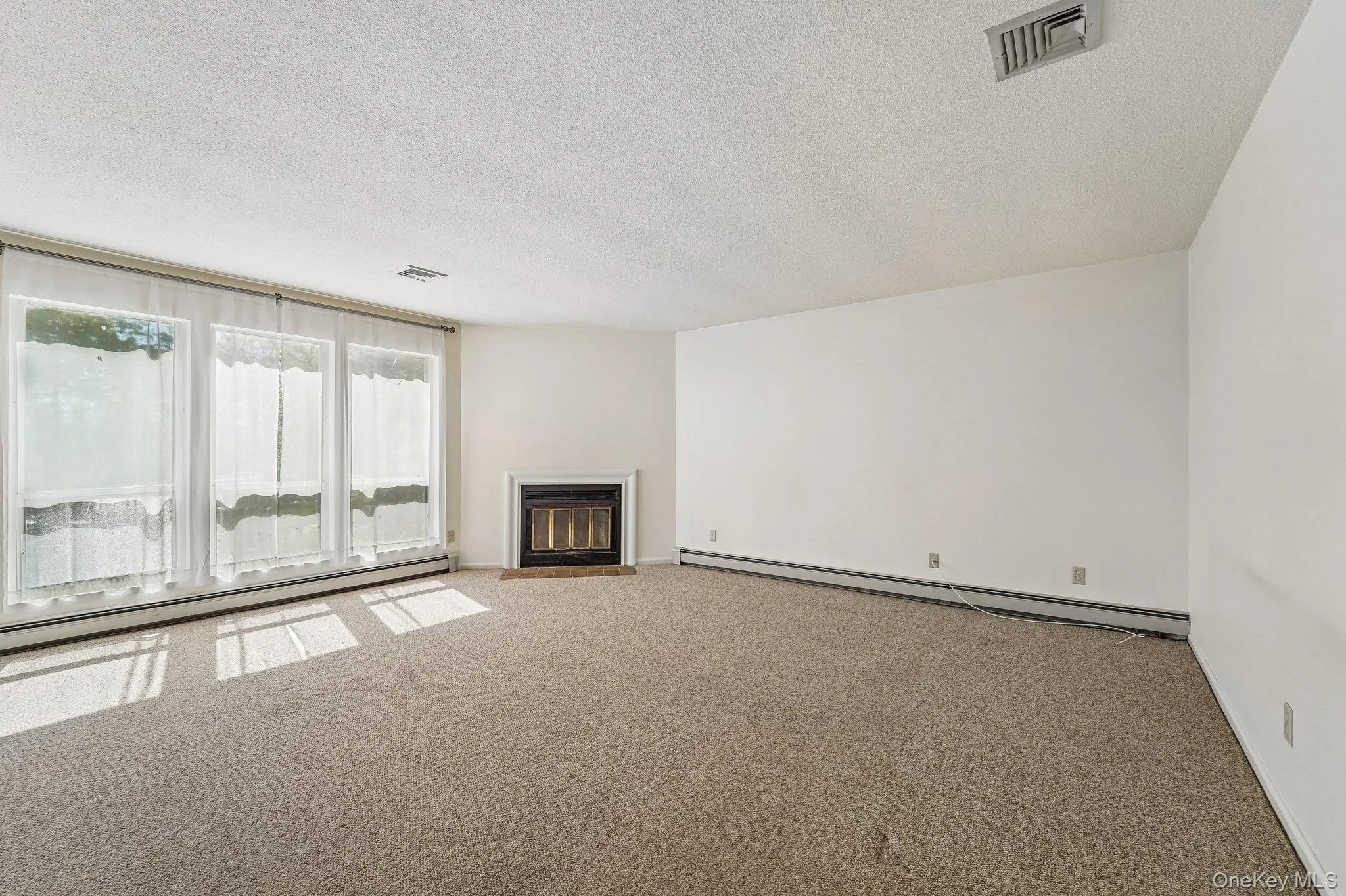 18 BROOKE HOLLOW Lane, Peekskill, NY, 1 Bedroom Bedrooms, 5 Rooms Rooms,2 BathroomsBathrooms,Residential,For Rent,BROOKE HOLLOW,0,1059760 18 BROOKE HOLLOW Lane, Peekskill, NY, 1 Bedroom Bedrooms, 5 Rooms Rooms,2 BathroomsBathrooms,Residential,For Rent,BROOKE HOLLOW,0,1059760