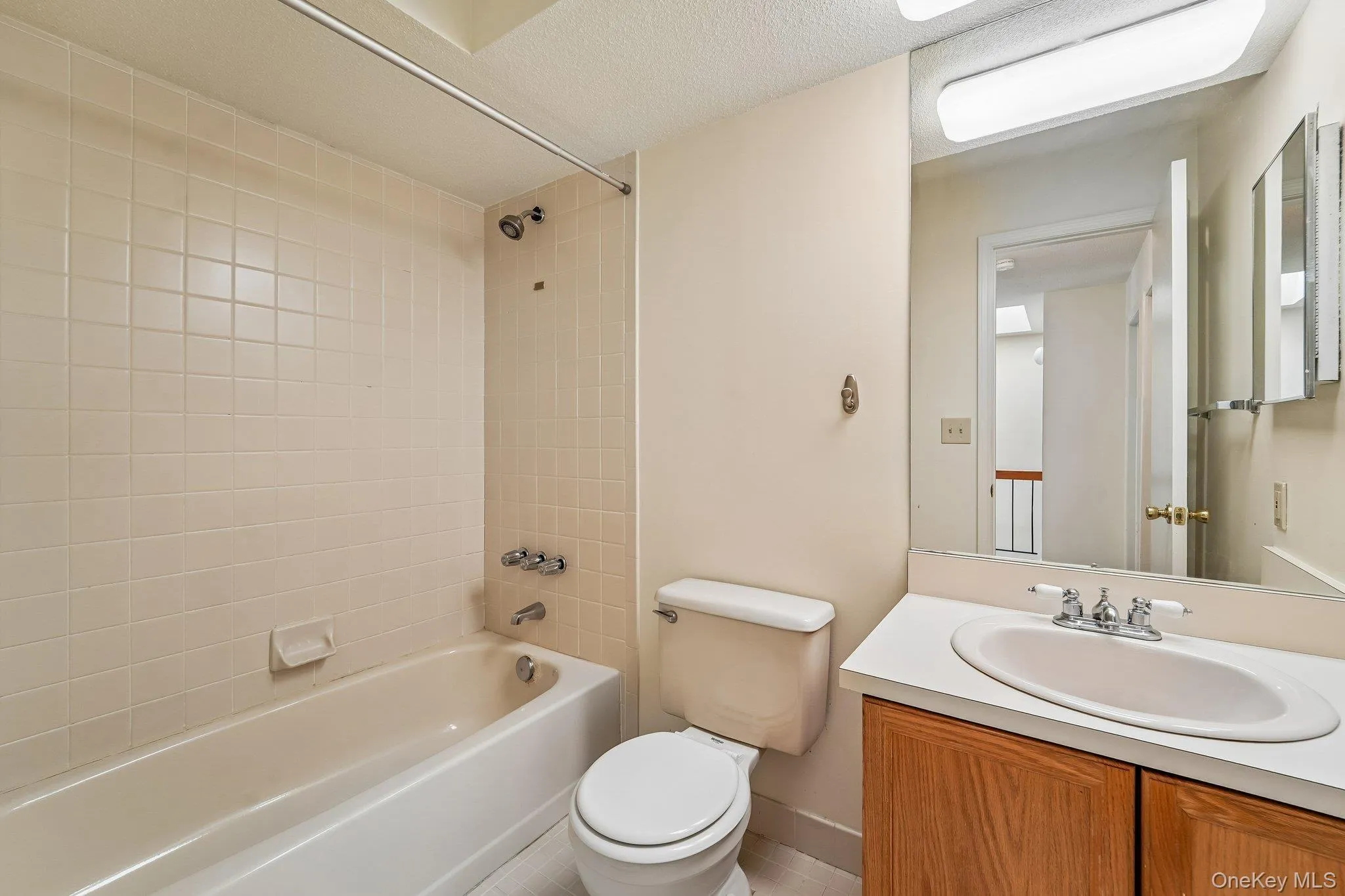 18 BROOKE HOLLOW Lane, Peekskill, NY, 1 Bedroom Bedrooms, 5 Rooms Rooms,2 BathroomsBathrooms,Residential,For Rent,BROOKE HOLLOW,0,1059760 18 BROOKE HOLLOW Lane, Peekskill, NY, 1 Bedroom Bedrooms, 5 Rooms Rooms,2 BathroomsBathrooms,Residential,For Rent,BROOKE HOLLOW,0,1059760