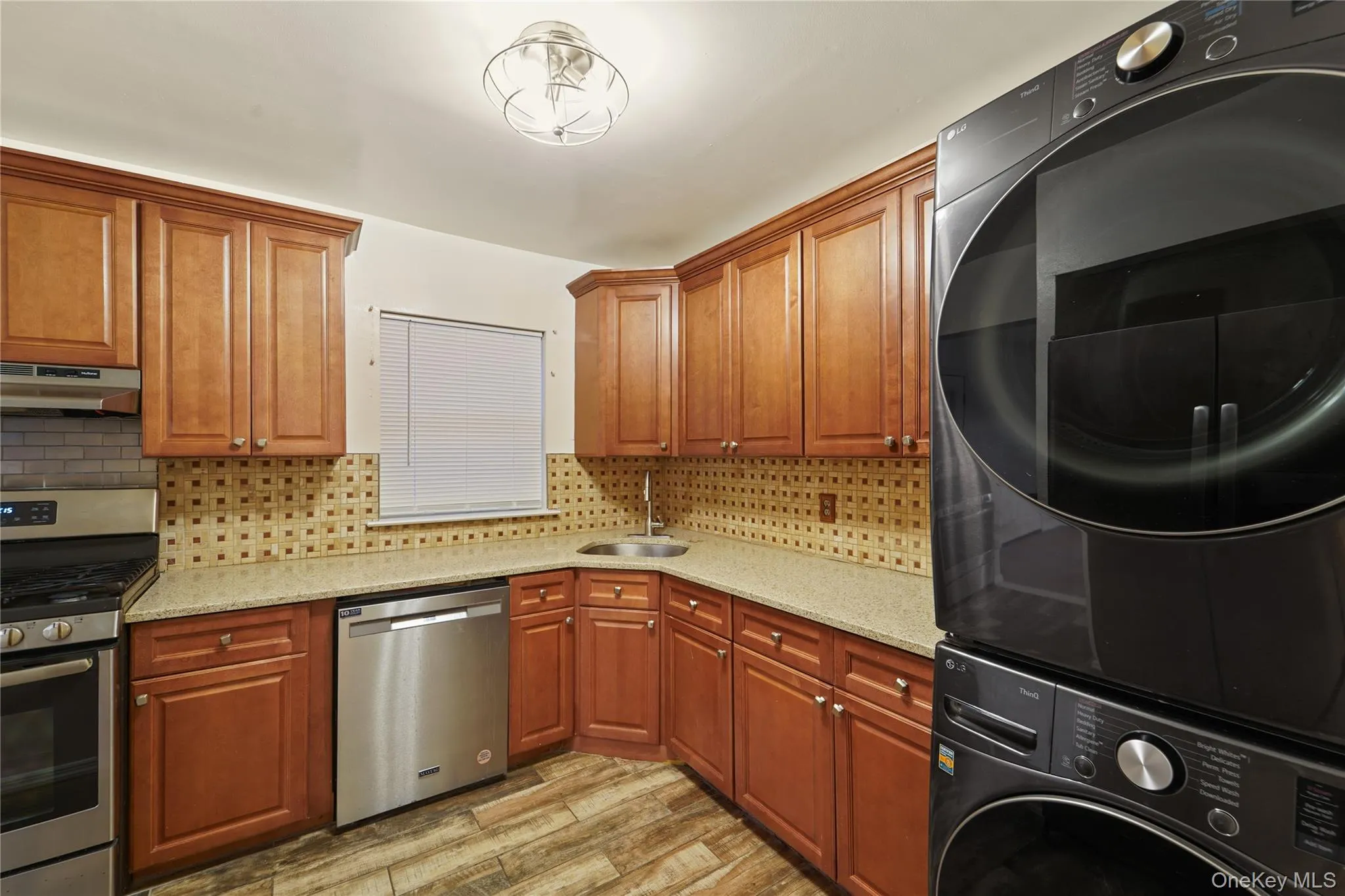 13629 222nd Street, New York, NY, 3 Bedrooms Bedrooms, 5 Rooms Rooms,1 BathroomBathrooms,Residential,For Rent,222nd,0,1059762 13629 222nd Street, New York, NY, 3 Bedrooms Bedrooms, 5 Rooms Rooms,1 BathroomBathrooms,Residential,For Rent,222nd,0,1059762