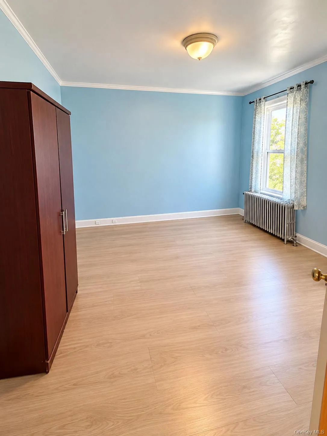 690 240th Street, New York, NY, 3 Bedroom Bedrooms, 6 Room Rooms,1 BathroomBathrooms,Residential Lease,For Rent,240th,0,1059765 690 240th Street, New York, NY, 3 Bedroom Bedrooms, 6 Room Rooms,1 BathroomBathrooms,Residential Lease,For Rent,240th,0,1059765