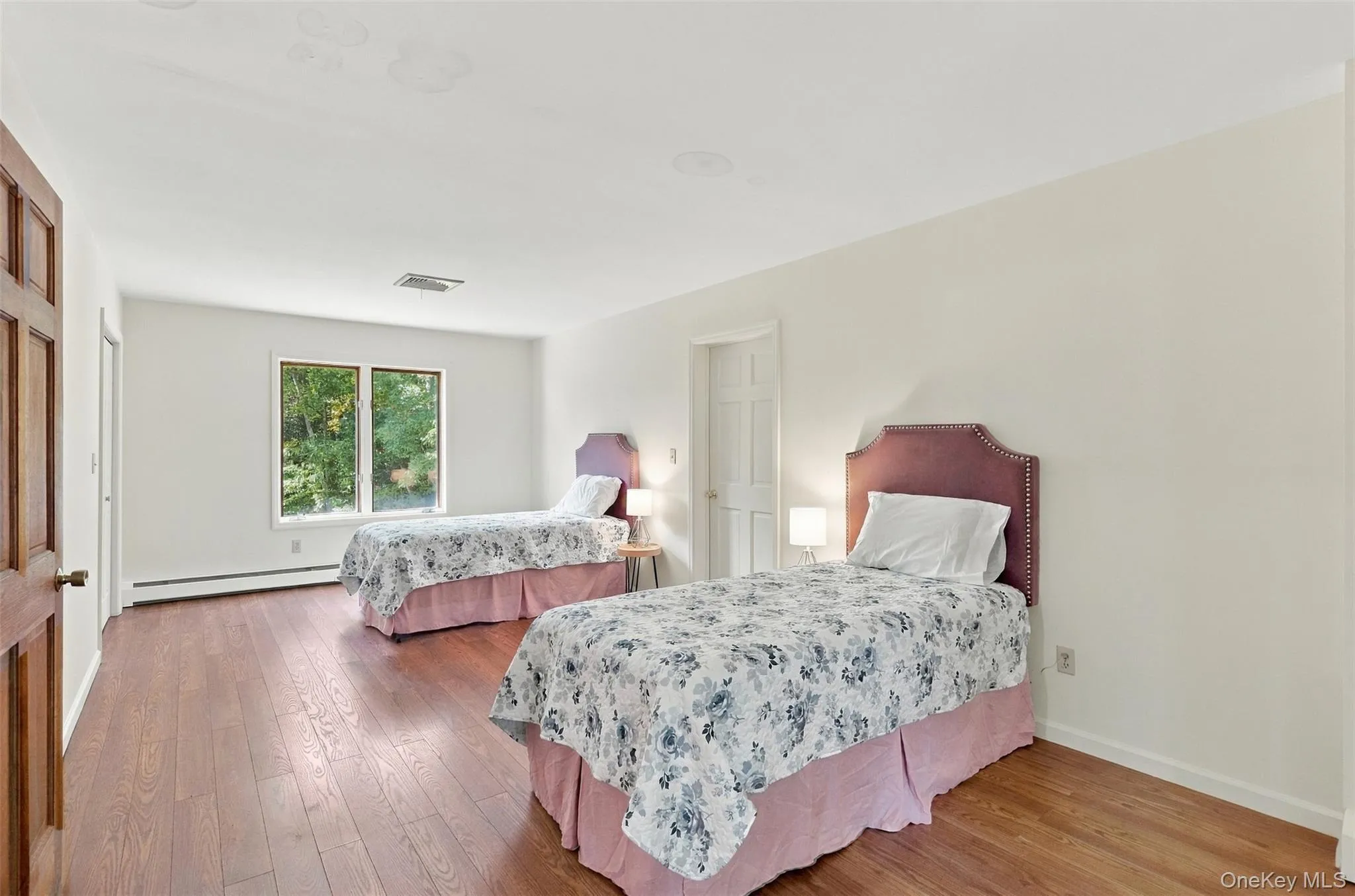 9 Buttonwood Lane, Rhinebeck, NY, 4 Bedrooms Bedrooms, 11 Rooms Rooms,3 BathroomsBathrooms,Residential,For Rent,Buttonwood,0,1059771 9 Buttonwood Lane, Rhinebeck, NY, 4 Bedrooms Bedrooms, 11 Rooms Rooms,3 BathroomsBathrooms,Residential,For Rent,Buttonwood,0,1059771