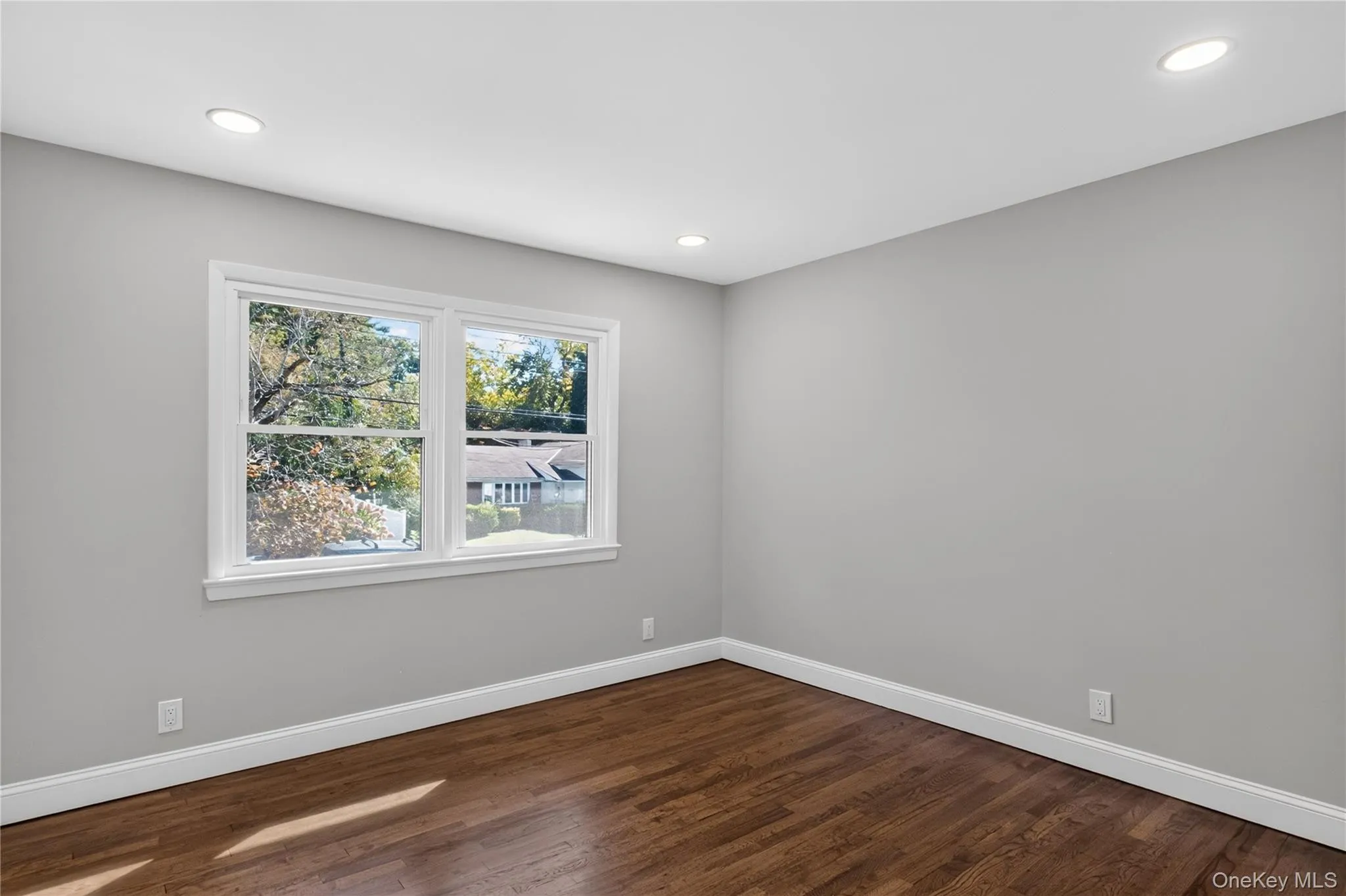 221 Falmouth Road, Yonkers, NY , With , 4 Bedroom , and , 8 Room , 2 Bathroom , For , Residential Lease , For Rent , 1059778 , MLSID,1059778 221 Falmouth Road, Yonkers, NY , With , 4 Bedroom , and , 8 Room , 2 Bathroom , For , Residential Lease , For Rent , 1059778 , MLSID,1059778