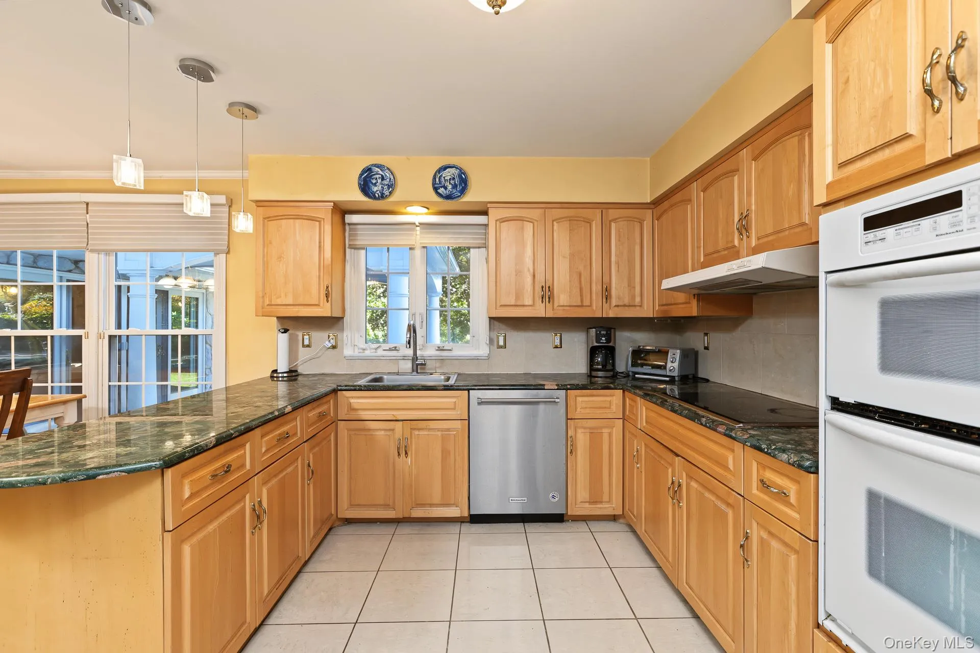 2 Three Pond Road, Smithtown, NY, 4 Bedrooms Bedrooms, 10 Rooms Rooms,2 BathroomsBathrooms,Residential,For Rent,Three Pond,0,1059779 2 Three Pond Road, Smithtown, NY, 4 Bedrooms Bedrooms, 10 Rooms Rooms,2 BathroomsBathrooms,Residential,For Rent,Three Pond,0,1059779