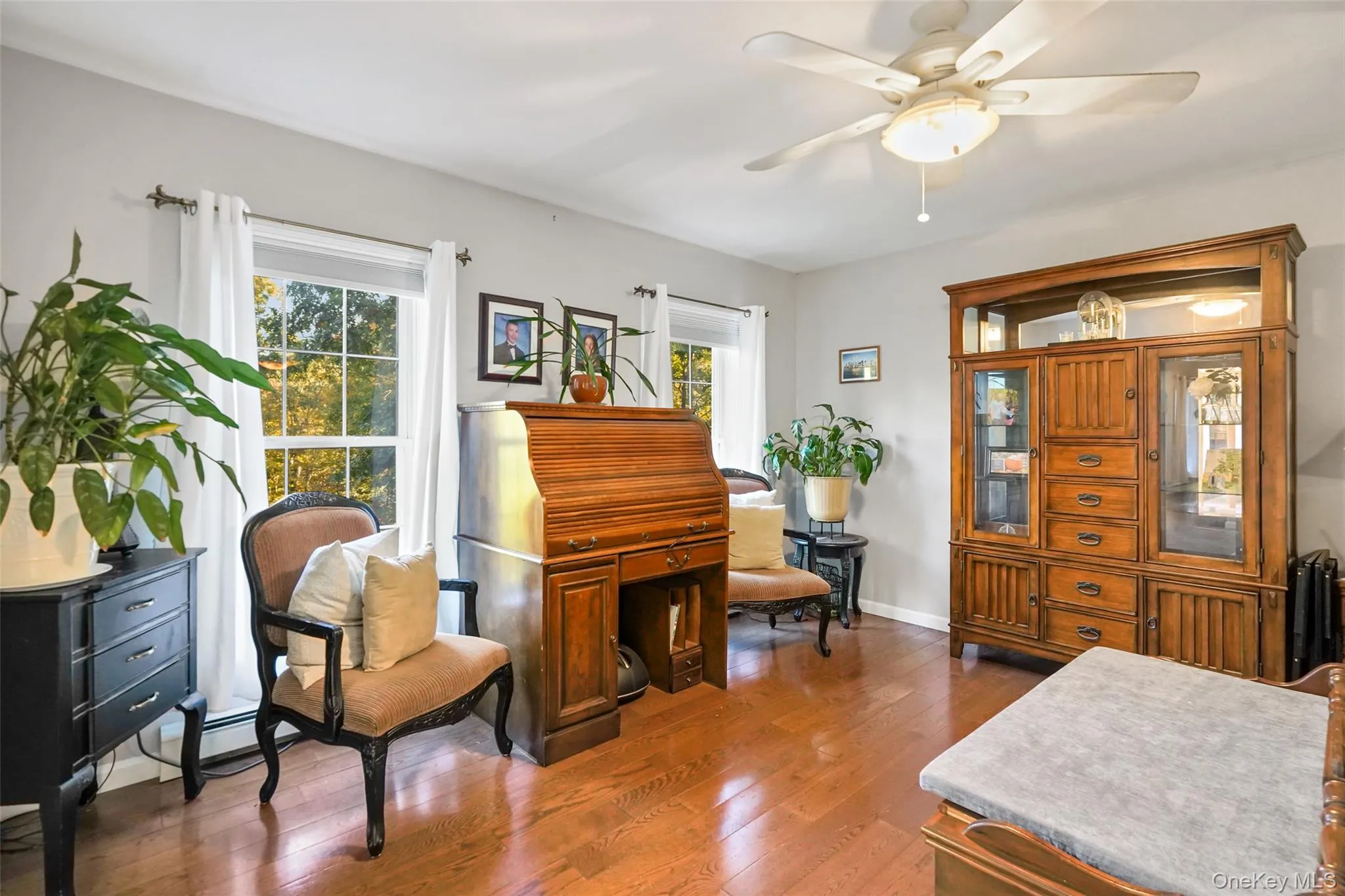 54 White Pond Road, East Fishkill, NY, 4 Bedrooms Bedrooms, 10 Rooms Rooms,2 BathroomsBathrooms,Residential,For Rent,White Pond,0,1059796 54 White Pond Road, East Fishkill, NY, 4 Bedrooms Bedrooms, 10 Rooms Rooms,2 BathroomsBathrooms,Residential,For Rent,White Pond,0,1059796