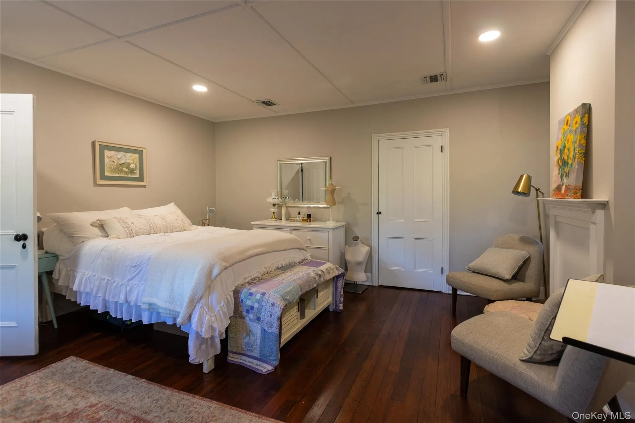 30 Old Post Road, Red Hook, NY, 4 Bedrooms Bedrooms, 12 Rooms Rooms,2 BathroomsBathrooms,Residential,For Rent,Old Post,0,1059797 30 Old Post Road, Red Hook, NY, 4 Bedrooms Bedrooms, 12 Rooms Rooms,2 BathroomsBathrooms,Residential,For Rent,Old Post,0,1059797