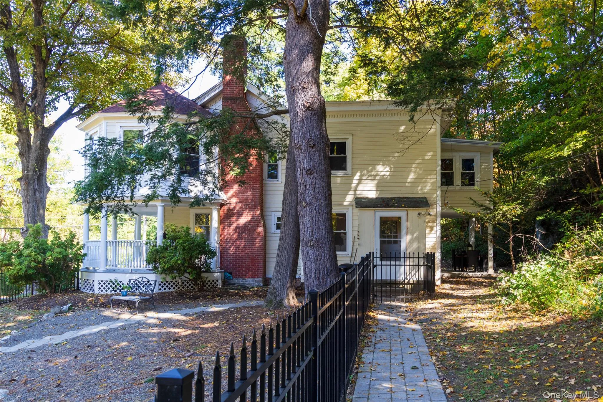 30 Old Post Road, Red Hook, NY, 4 Bedrooms Bedrooms, 12 Rooms Rooms,2 BathroomsBathrooms,Residential,For Rent,Old Post,0,1059797 30 Old Post Road, Red Hook, NY, 4 Bedrooms Bedrooms, 12 Rooms Rooms,2 BathroomsBathrooms,Residential,For Rent,Old Post,0,1059797