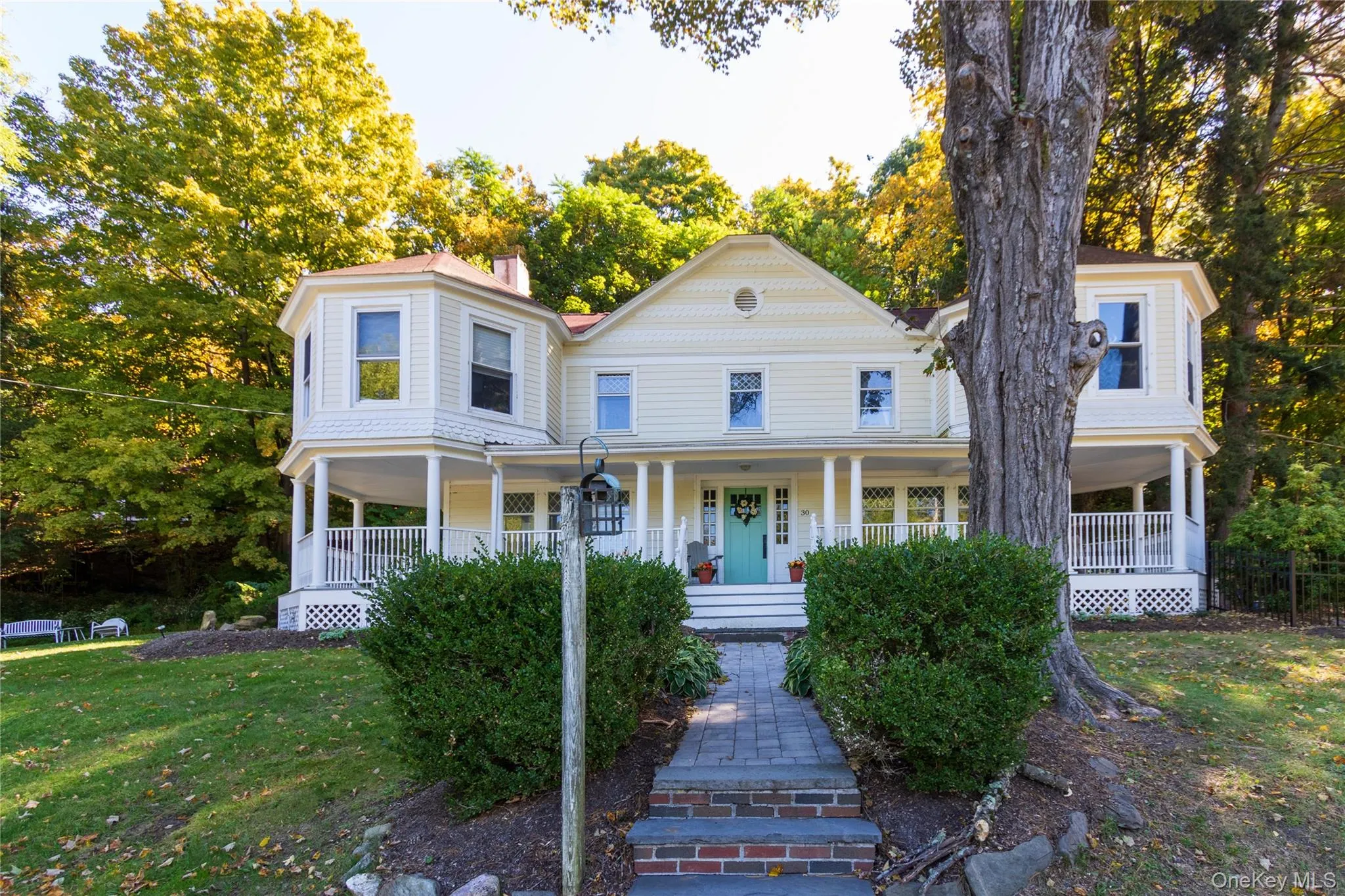 30 Old Post Road, Red Hook, NY, 4 Bedrooms Bedrooms, 12 Rooms Rooms,2 BathroomsBathrooms,Residential,For Rent,Old Post,0,1059797 30 Old Post Road, Red Hook, NY, 4 Bedrooms Bedrooms, 12 Rooms Rooms,2 BathroomsBathrooms,Residential,For Rent,Old Post,0,1059797