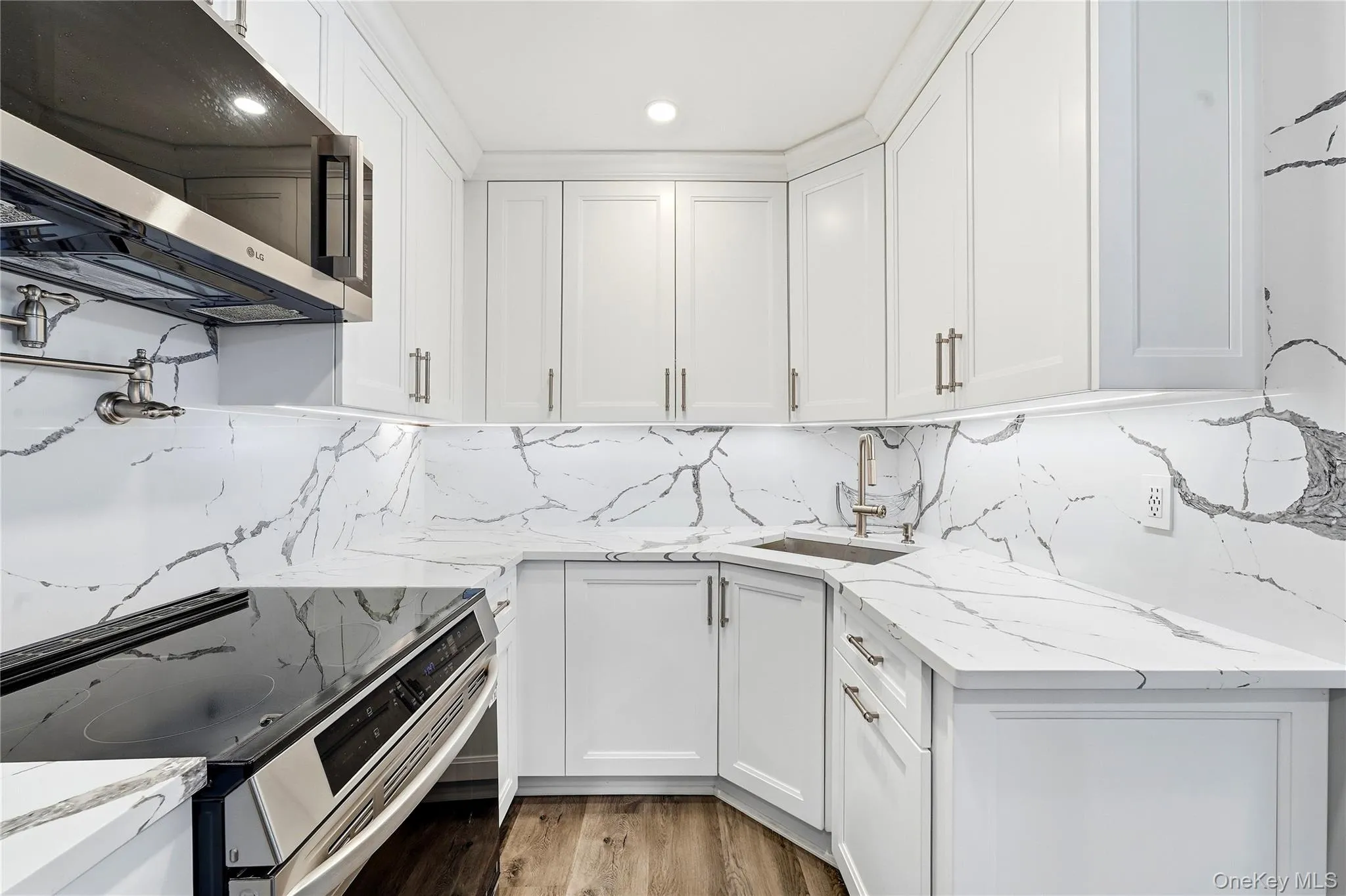 100 Broadway, Long Beach, NY, 1 Bedroom Bedrooms, 6 Rooms Rooms,1 BathroomBathrooms,Residential,For Rent,Broadway,0,1059800 100 Broadway, Long Beach, NY, 1 Bedroom Bedrooms, 6 Rooms Rooms,1 BathroomBathrooms,Residential,For Rent,Broadway,0,1059800