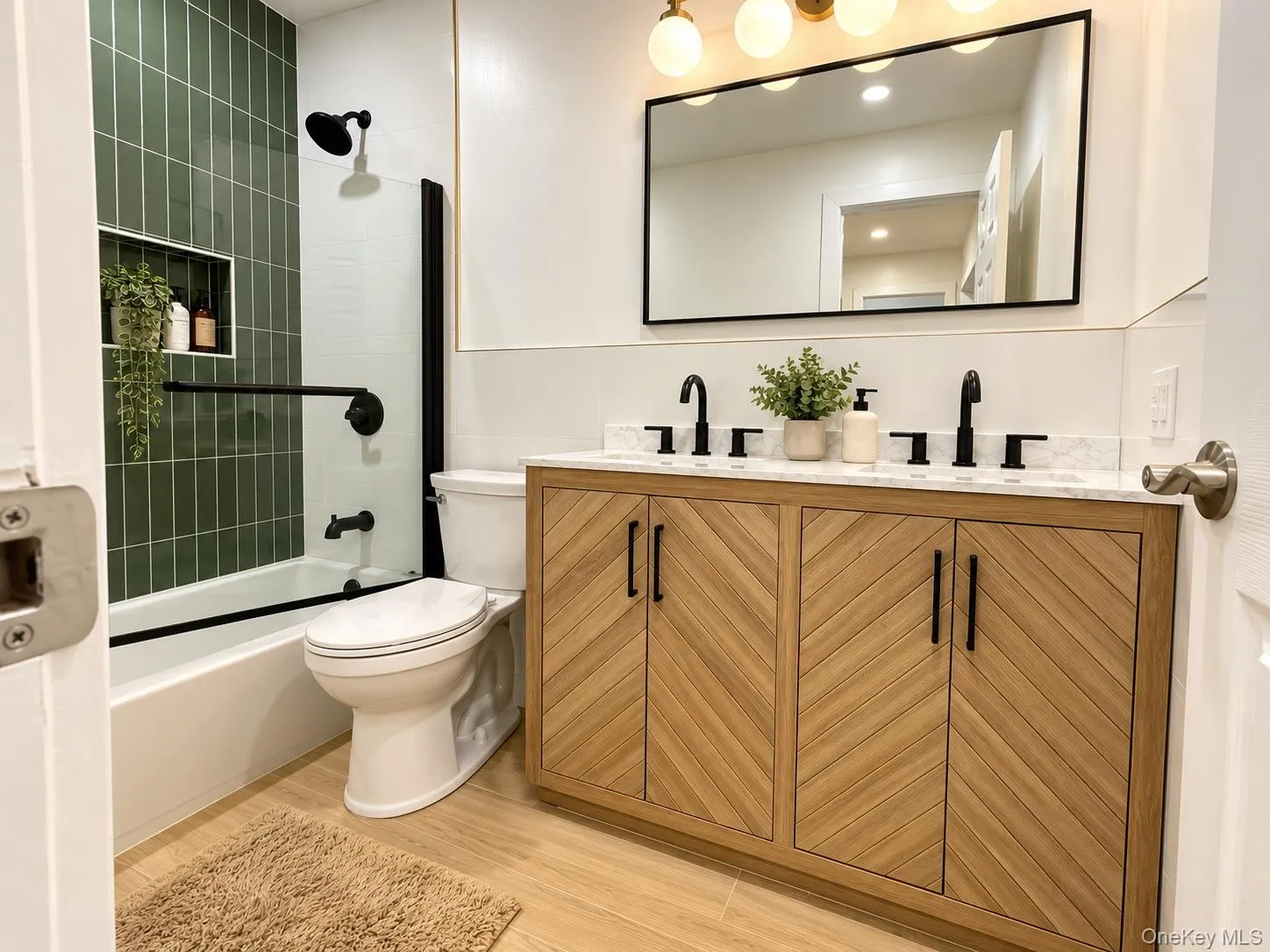 12703 152nd Avenue, New York, NY, 3 Bedroom Bedrooms, 5 Room Rooms,2 BathroomBathrooms,Residential Lease,For Rent,152nd,0,1059819 12703 152nd Avenue, New York, NY, 3 Bedroom Bedrooms, 5 Room Rooms,2 BathroomBathrooms,Residential Lease,For Rent,152nd,0,1059819