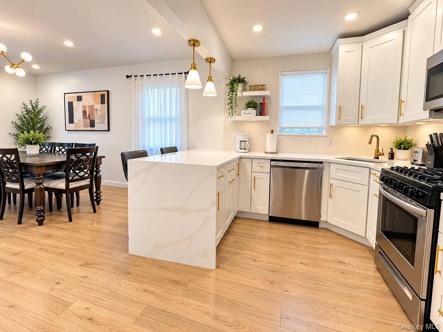 12703 152nd Avenue, New York, NY, 3 Bedroom Bedrooms, 5 Room Rooms,2 BathroomBathrooms,Residential Lease,For Rent,152nd,0,1059819 12703 152nd Avenue, New York, NY, 3 Bedroom Bedrooms, 5 Room Rooms,2 BathroomBathrooms,Residential Lease,For Rent,152nd,0,1059819