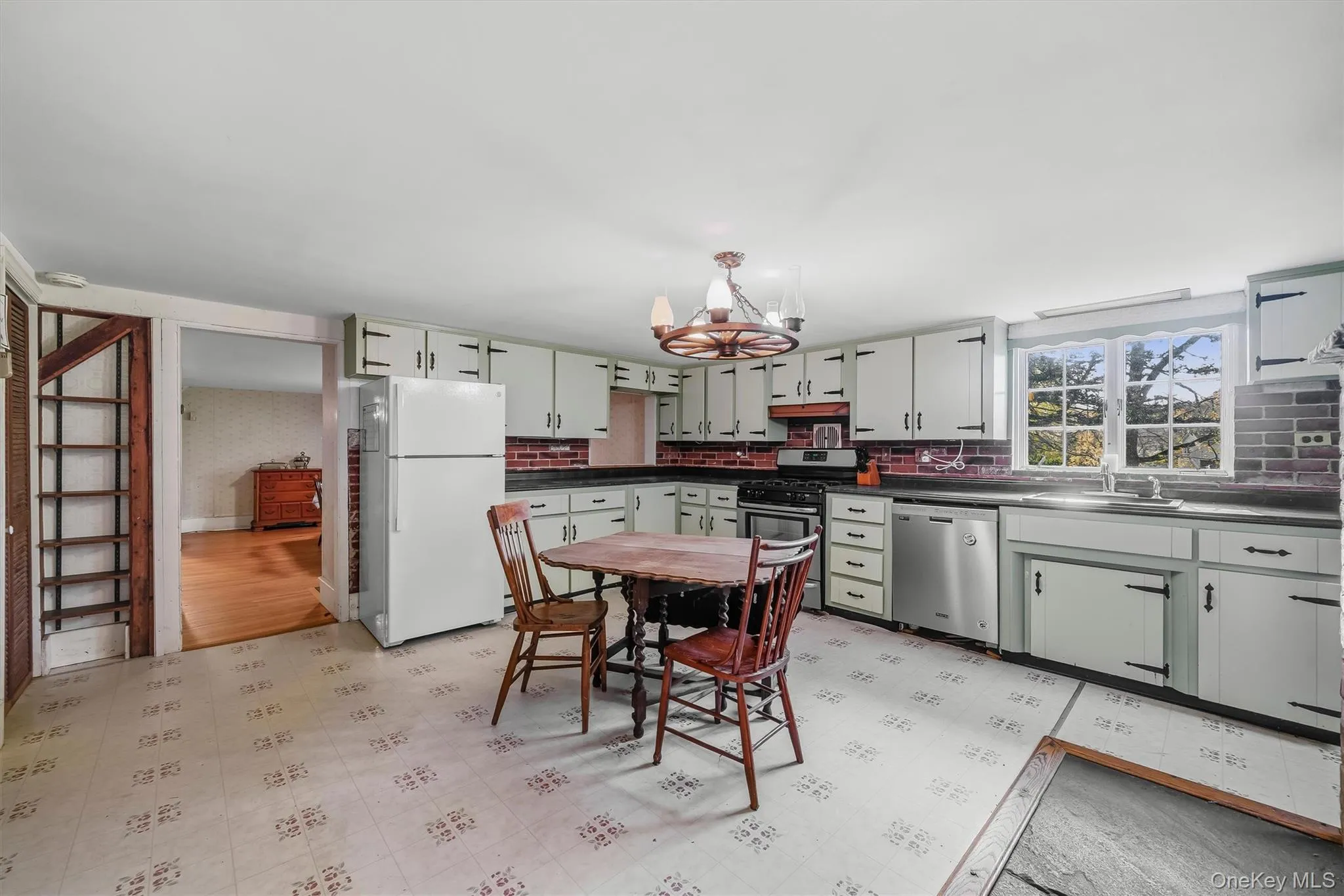 261 Van Keuren Avenue, Crawford, NY, 4 Bedrooms Bedrooms, 10 Rooms Rooms,2 BathroomsBathrooms,Residential,For Rent,Van Keuren,0,1059824 261 Van Keuren Avenue, Crawford, NY, 4 Bedrooms Bedrooms, 10 Rooms Rooms,2 BathroomsBathrooms,Residential,For Rent,Van Keuren,0,1059824
