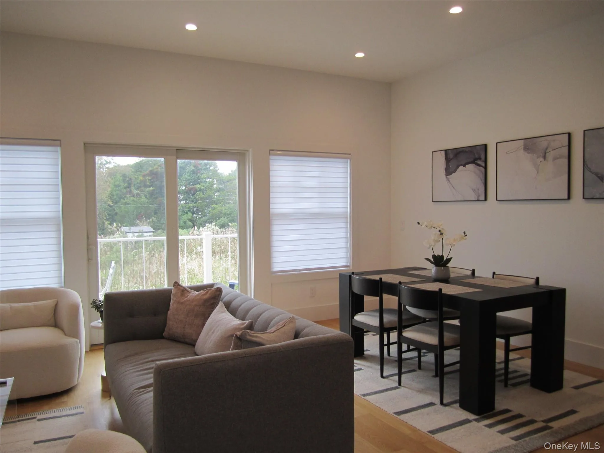 68 Foster Avenue, Southampton, NY, 1 Bedroom Bedrooms, 4 Rooms Rooms,1 BathroomBathrooms,Residential Lease,For Rent,Foster,0,1059836 68 Foster Avenue, Southampton, NY, 1 Bedroom Bedrooms, 4 Rooms Rooms,1 BathroomBathrooms,Residential Lease,For Rent,Foster,0,1059836