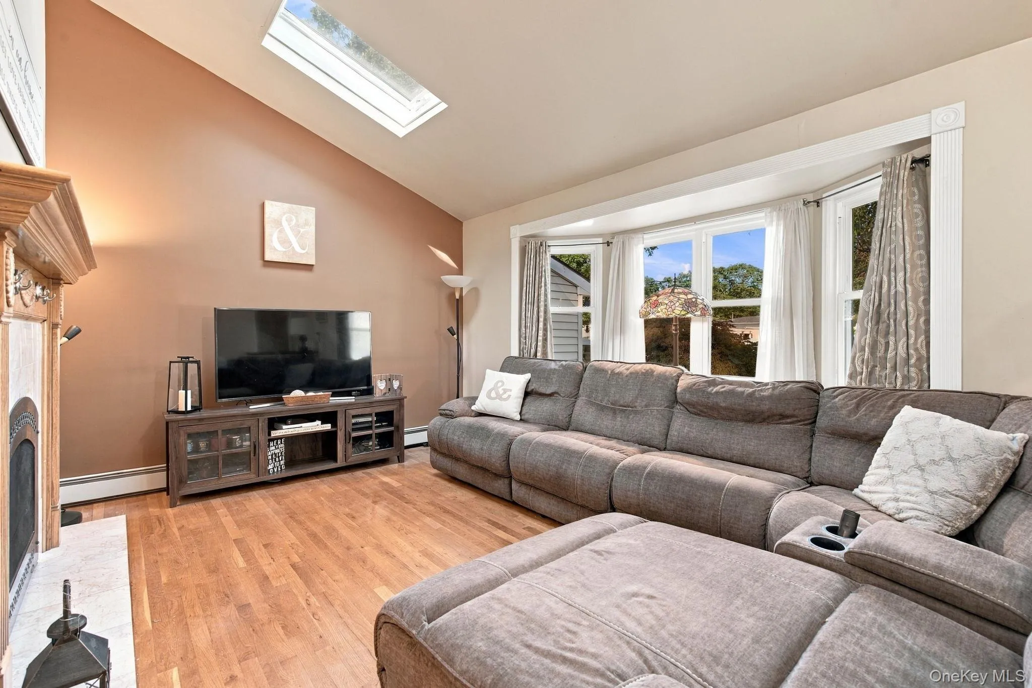46 Cedar Street, Brookhaven, NY, 3 Bedrooms Bedrooms, 7 Rooms Rooms,2 BathroomsBathrooms,Residential,For Rent,Cedar,0,1059842 46 Cedar Street, Brookhaven, NY, 3 Bedrooms Bedrooms, 7 Rooms Rooms,2 BathroomsBathrooms,Residential,For Rent,Cedar,0,1059842