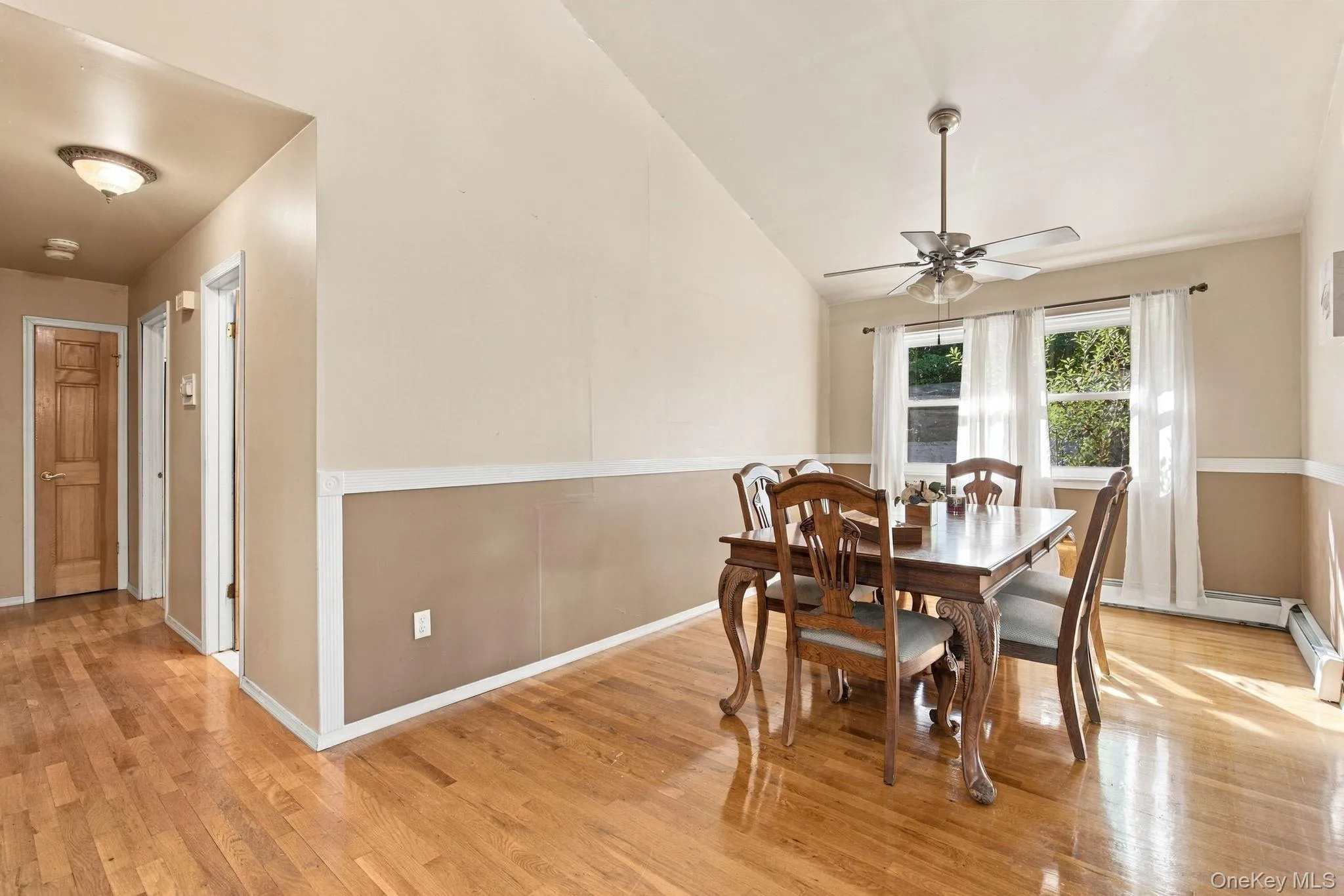 46 Cedar Street, Brookhaven, NY, 3 Bedrooms Bedrooms, 7 Rooms Rooms,2 BathroomsBathrooms,Residential,For Rent,Cedar,0,1059842 46 Cedar Street, Brookhaven, NY, 3 Bedrooms Bedrooms, 7 Rooms Rooms,2 BathroomsBathrooms,Residential,For Rent,Cedar,0,1059842