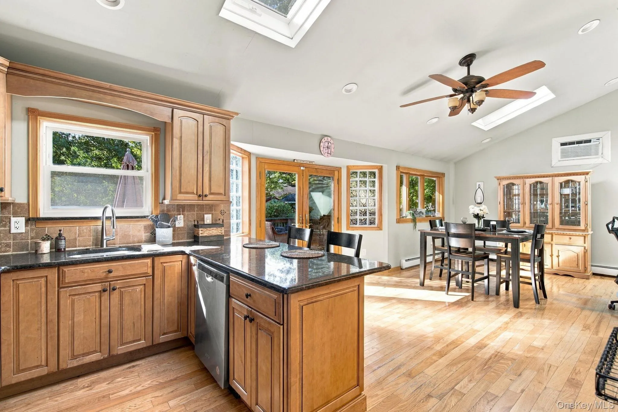 46 Cedar Street, Brookhaven, NY, 3 Bedrooms Bedrooms, 7 Rooms Rooms,2 BathroomsBathrooms,Residential,For Rent,Cedar,0,1059842 46 Cedar Street, Brookhaven, NY, 3 Bedrooms Bedrooms, 7 Rooms Rooms,2 BathroomsBathrooms,Residential,For Rent,Cedar,0,1059842