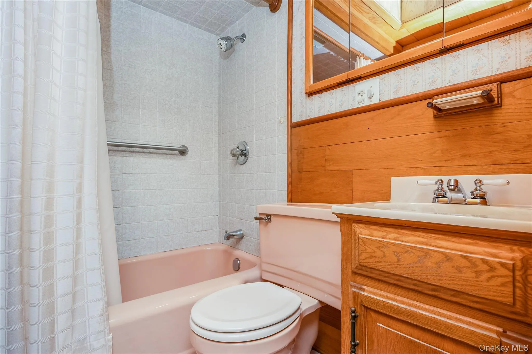 521 Patterson Street, Hempstead, NY, 4 Bedrooms Bedrooms, 7 Rooms Rooms,2 BathroomsBathrooms,Residential,For Rent,Patterson,0,1059843 521 Patterson Street, Hempstead, NY, 4 Bedrooms Bedrooms, 7 Rooms Rooms,2 BathroomsBathrooms,Residential,For Rent,Patterson,0,1059843