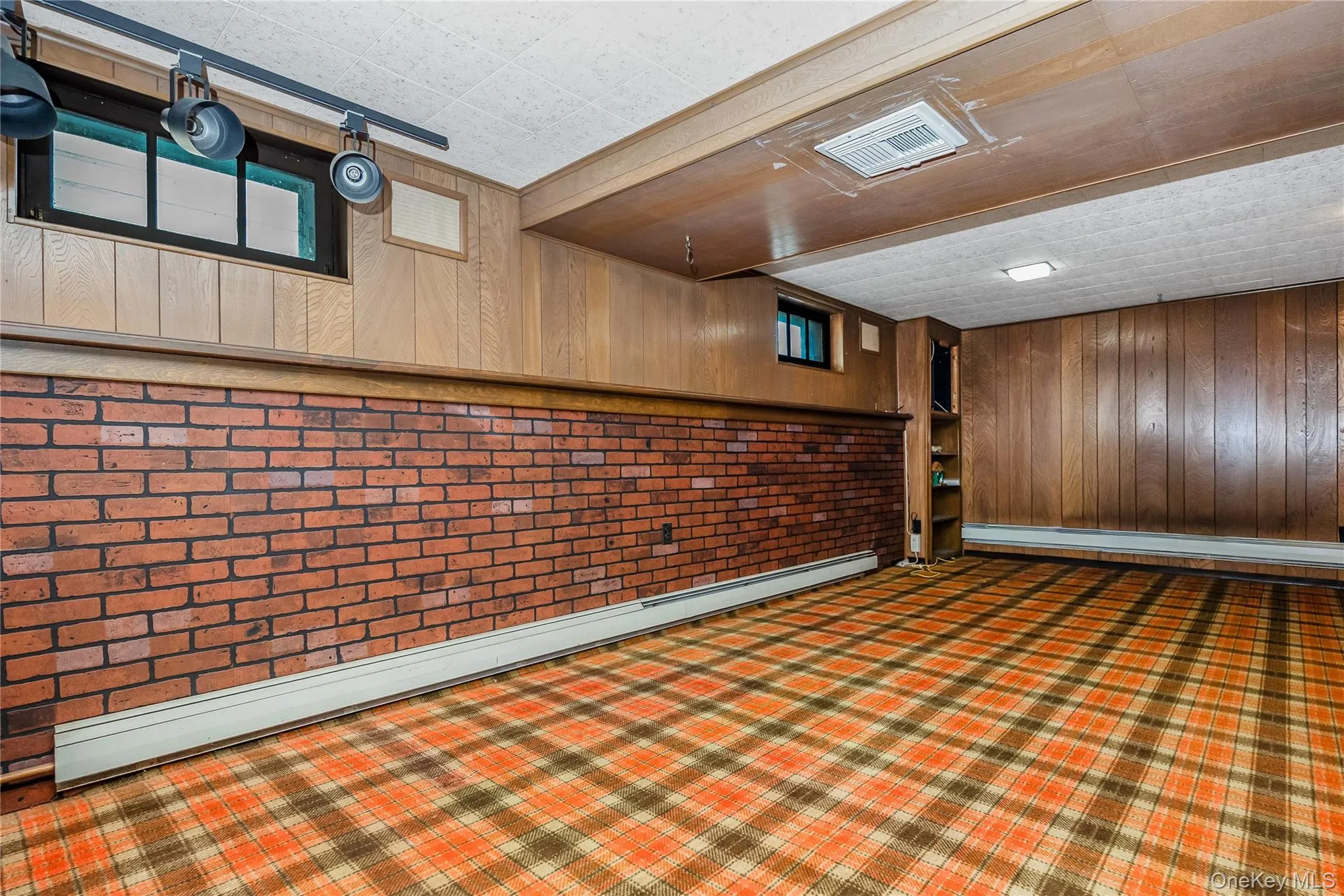 521 Patterson Street, Hempstead, NY, 4 Bedrooms Bedrooms, 7 Rooms Rooms,2 BathroomsBathrooms,Residential,For Rent,Patterson,0,1059843 521 Patterson Street, Hempstead, NY, 4 Bedrooms Bedrooms, 7 Rooms Rooms,2 BathroomsBathrooms,Residential,For Rent,Patterson,0,1059843