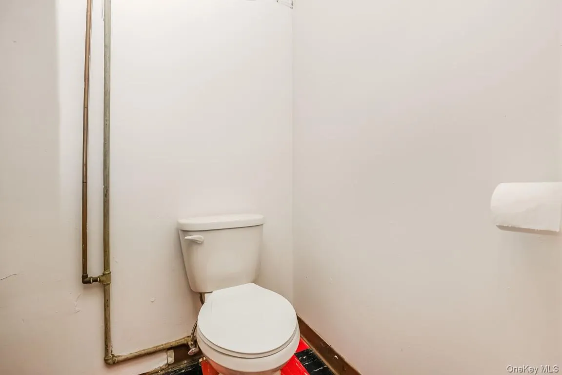 64-45 79th Street, New York, NY, 3 Bedrooms Bedrooms, 8 Rooms Rooms,1 BathroomBathrooms,Residential,For Rent,79th,0,1059849 64-45 79th Street, New York, NY, 3 Bedrooms Bedrooms, 8 Rooms Rooms,1 BathroomBathrooms,Residential,For Rent,79th,0,1059849