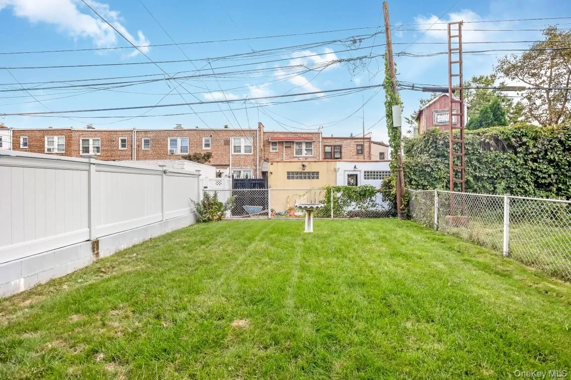 64-45 79th Street, New York, NY, 3 Bedrooms Bedrooms, 8 Rooms Rooms,1 BathroomBathrooms,Residential,For Rent,79th,0,1059849 64-45 79th Street, New York, NY, 3 Bedrooms Bedrooms, 8 Rooms Rooms,1 BathroomBathrooms,Residential,For Rent,79th,0,1059849