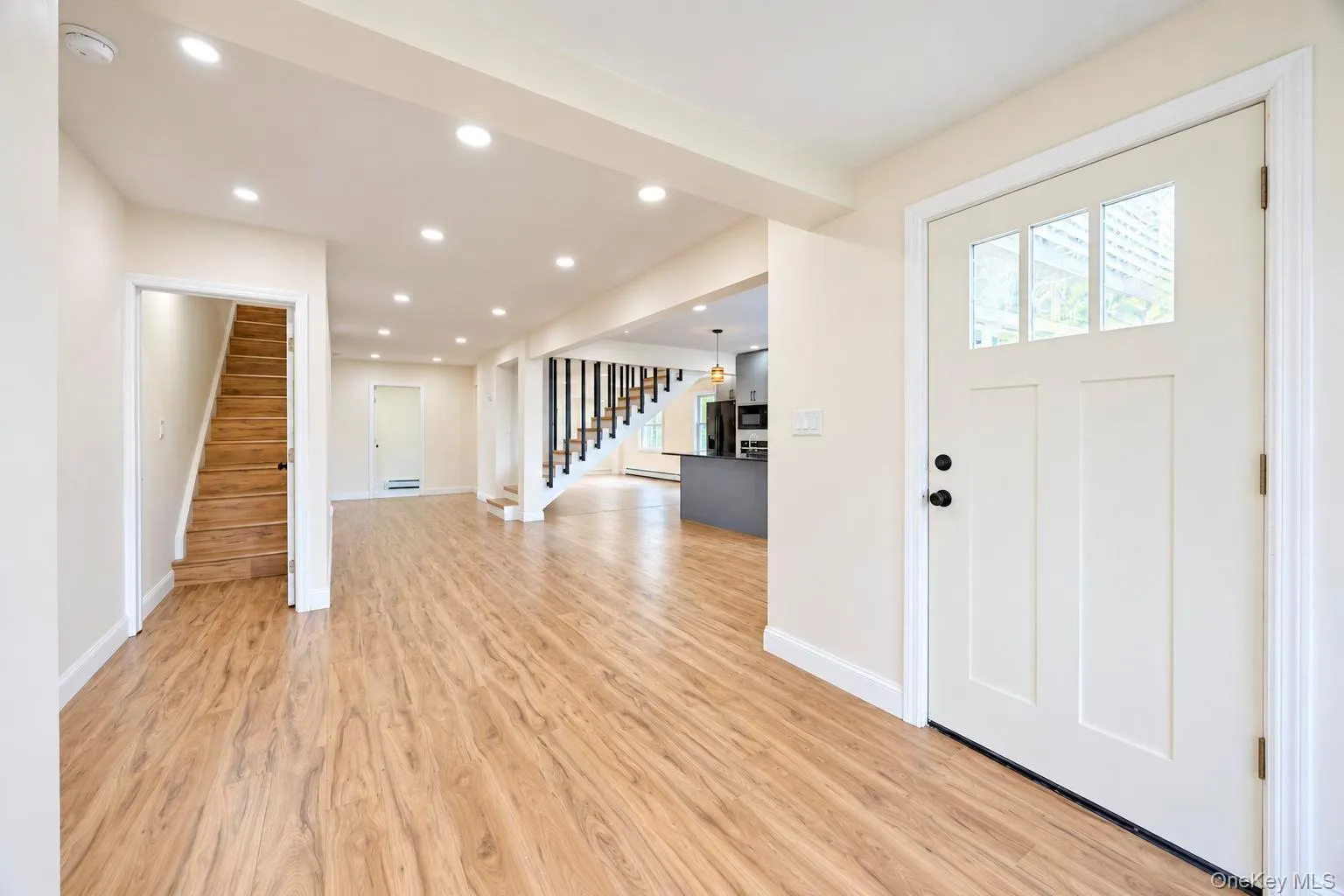 93 Vermont Avenue, West Babylon, NY, 5 Bedrooms Bedrooms, 10 Rooms Rooms,3 BathroomsBathrooms,Residential,For Rent,Vermont,0,1059855 93 Vermont Avenue, West Babylon, NY, 5 Bedrooms Bedrooms, 10 Rooms Rooms,3 BathroomsBathrooms,Residential,For Rent,Vermont,0,1059855
