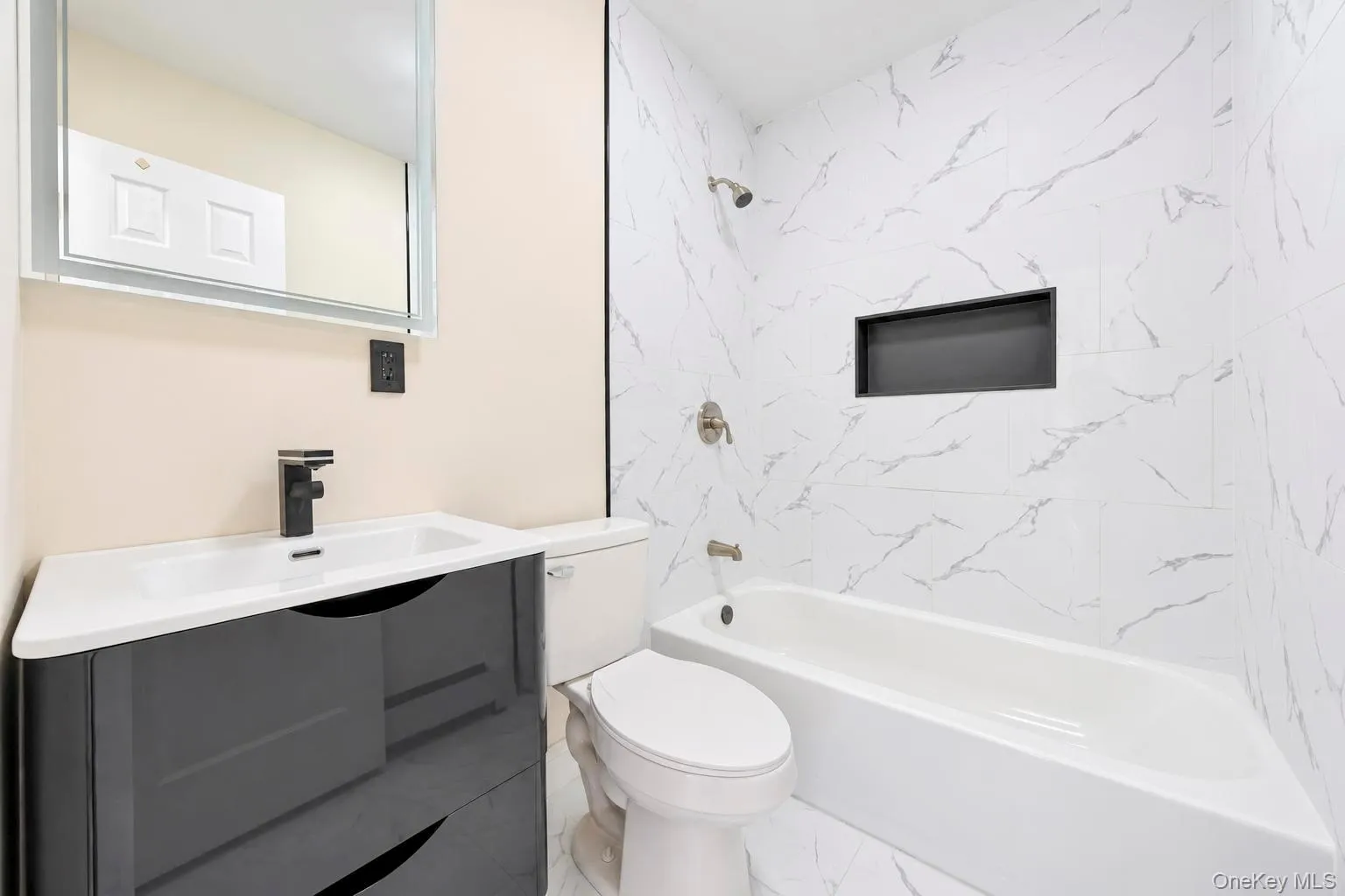 93 Vermont Avenue, West Babylon, NY, 5 Bedrooms Bedrooms, 10 Rooms Rooms,3 BathroomsBathrooms,Residential,For Rent,Vermont,0,1059855 93 Vermont Avenue, West Babylon, NY, 5 Bedrooms Bedrooms, 10 Rooms Rooms,3 BathroomsBathrooms,Residential,For Rent,Vermont,0,1059855