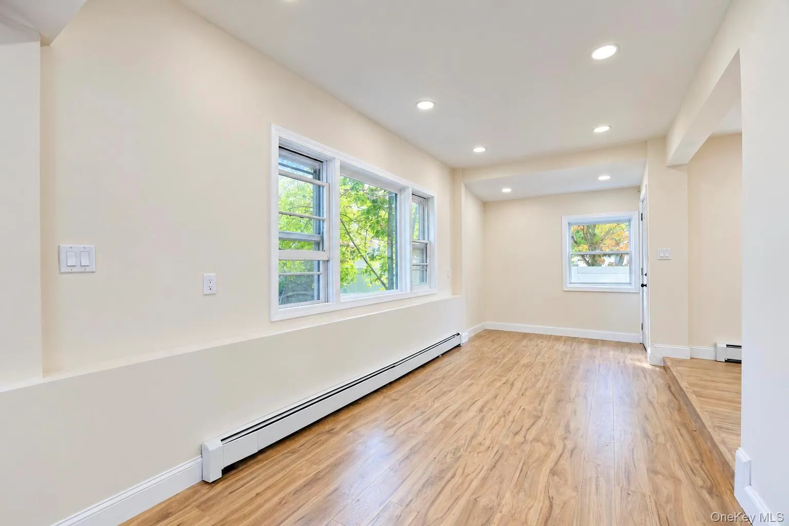 93 Vermont Avenue, West Babylon, NY, 5 Bedrooms Bedrooms, 10 Rooms Rooms,3 BathroomsBathrooms,Residential,For Rent,Vermont,0,1059855 93 Vermont Avenue, West Babylon, NY, 5 Bedrooms Bedrooms, 10 Rooms Rooms,3 BathroomsBathrooms,Residential,For Rent,Vermont,0,1059855