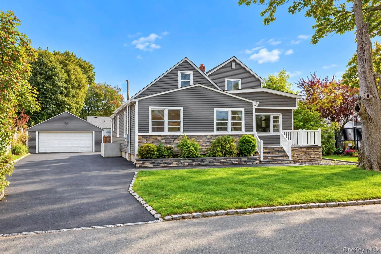 93 Vermont Avenue, West Babylon, NY, 5 Bedrooms Bedrooms, 10 Rooms Rooms,3 BathroomsBathrooms,Residential,For Rent,Vermont,0,1059855 93 Vermont Avenue, West Babylon, NY, 5 Bedrooms Bedrooms, 10 Rooms Rooms,3 BathroomsBathrooms,Residential,For Rent,Vermont,0,1059855