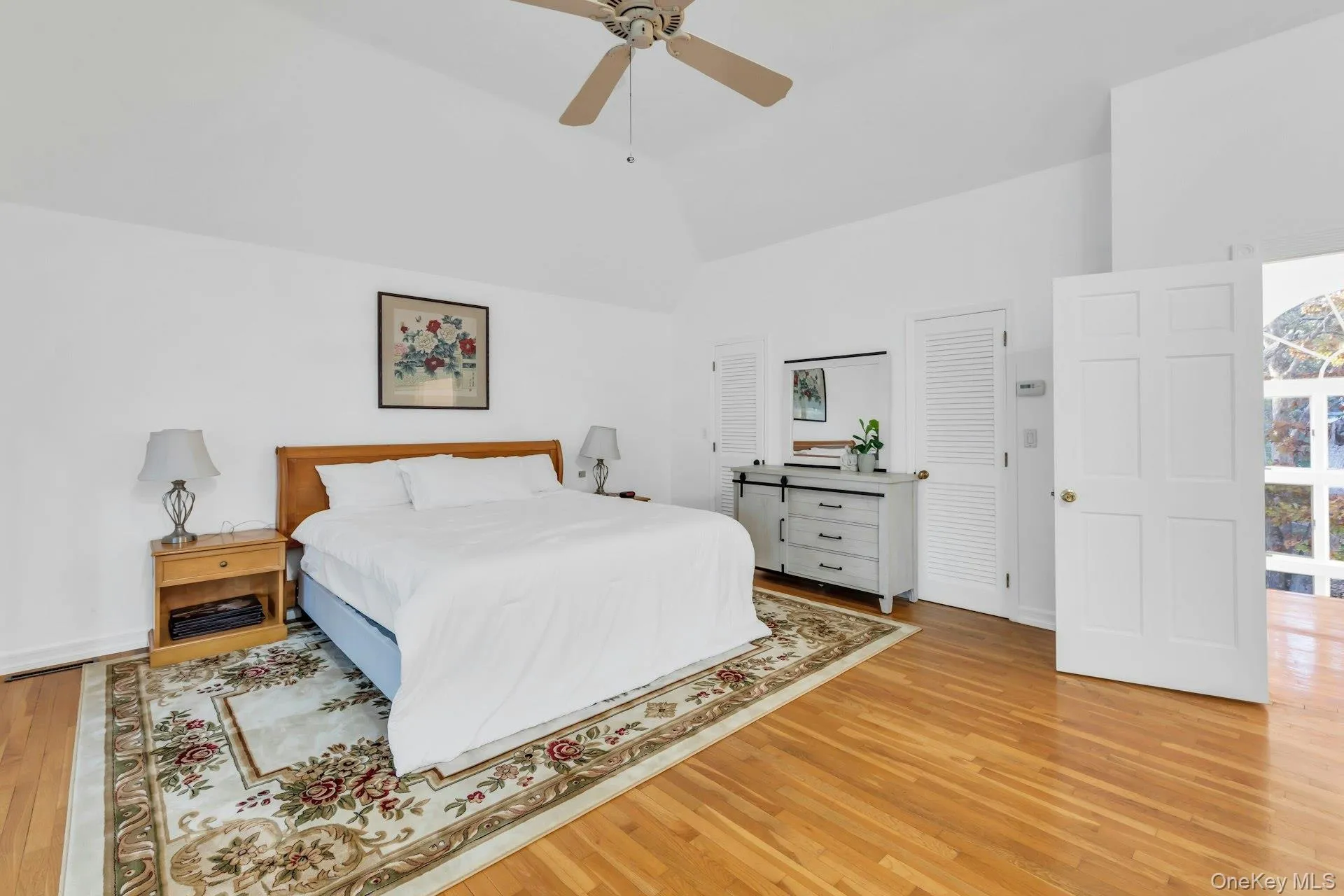 19 Bay Woods Drive, Southampton, NY, 4 Bedrooms Bedrooms, 9 Rooms Rooms,4 BathroomsBathrooms,Residential,For Rent,Bay Woods,0,1059857 19 Bay Woods Drive, Southampton, NY, 4 Bedrooms Bedrooms, 9 Rooms Rooms,4 BathroomsBathrooms,Residential,For Rent,Bay Woods,0,1059857