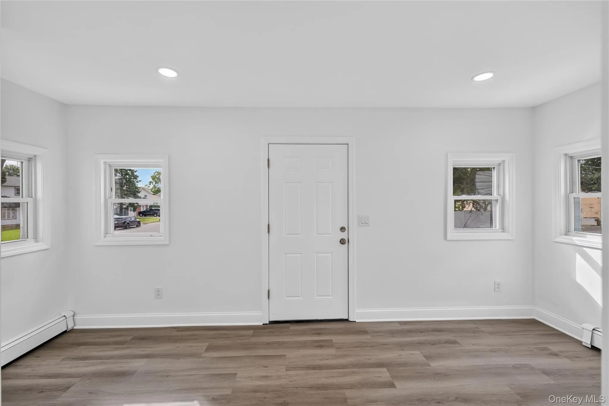 75 Apricot Street, Islip, NY, 4 Bedrooms Bedrooms, 5 Rooms Rooms,2 BathroomsBathrooms,Residential,For Rent,Apricot,0,1059865 75 Apricot Street, Islip, NY, 4 Bedrooms Bedrooms, 5 Rooms Rooms,2 BathroomsBathrooms,Residential,For Rent,Apricot,0,1059865