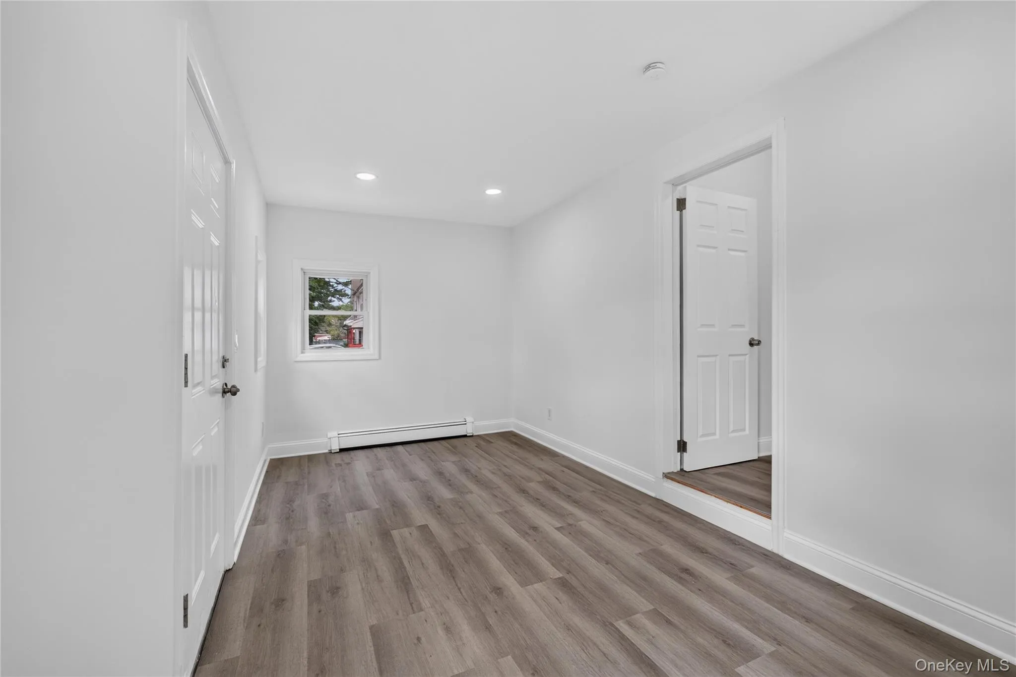 75 Apricot Street, Islip, NY, 4 Bedrooms Bedrooms, 5 Rooms Rooms,2 BathroomsBathrooms,Residential,For Rent,Apricot,0,1059865 75 Apricot Street, Islip, NY, 4 Bedrooms Bedrooms, 5 Rooms Rooms,2 BathroomsBathrooms,Residential,For Rent,Apricot,0,1059865