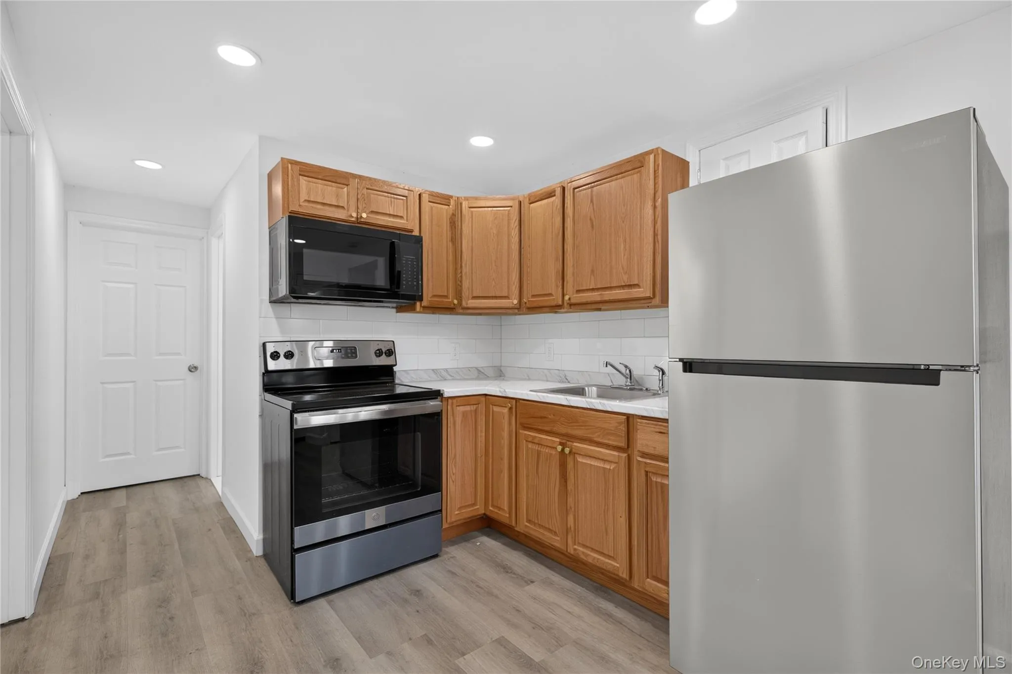 75 Apricot Street, Islip, NY, 4 Bedrooms Bedrooms, 5 Rooms Rooms,2 BathroomsBathrooms,Residential,For Rent,Apricot,0,1059865 75 Apricot Street, Islip, NY, 4 Bedrooms Bedrooms, 5 Rooms Rooms,2 BathroomsBathrooms,Residential,For Rent,Apricot,0,1059865