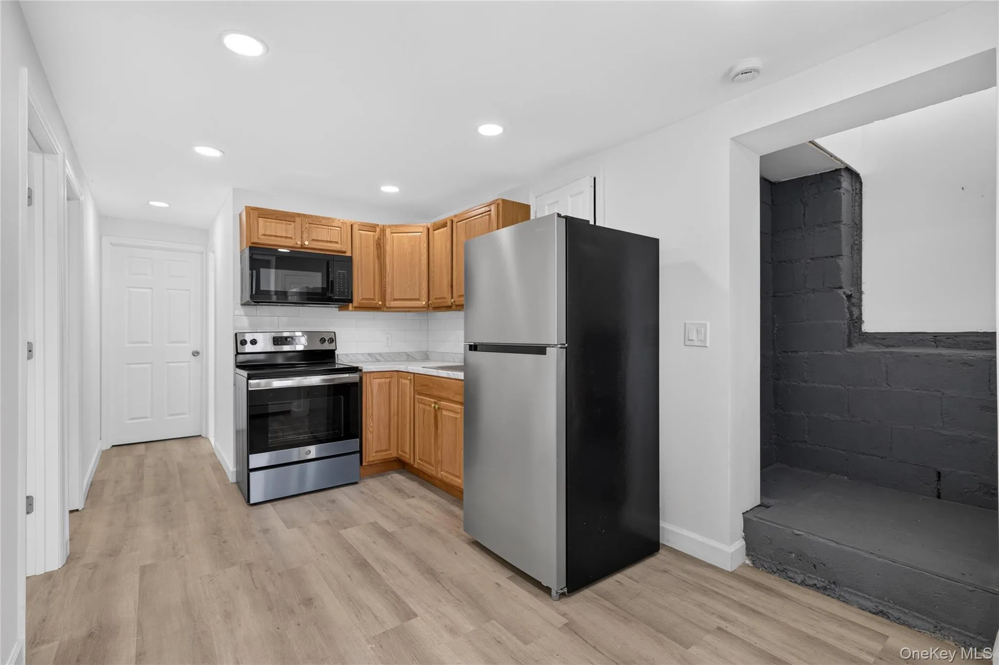 75 Apricot Street, Islip, NY, 4 Bedrooms Bedrooms, 5 Rooms Rooms,2 BathroomsBathrooms,Residential,For Rent,Apricot,0,1059865 75 Apricot Street, Islip, NY, 4 Bedrooms Bedrooms, 5 Rooms Rooms,2 BathroomsBathrooms,Residential,For Rent,Apricot,0,1059865