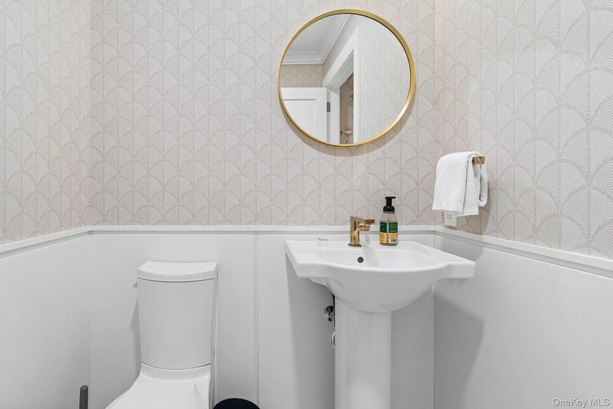 19 Washington Street, Saratoga Springs, NY, 1 Bedroom Bedrooms, 3 Rooms Rooms,1 BathroomBathrooms,Residential,For Rent,Washington,0,1059884 19 Washington Street, Saratoga Springs, NY, 1 Bedroom Bedrooms, 3 Rooms Rooms,1 BathroomBathrooms,Residential,For Rent,Washington,0,1059884