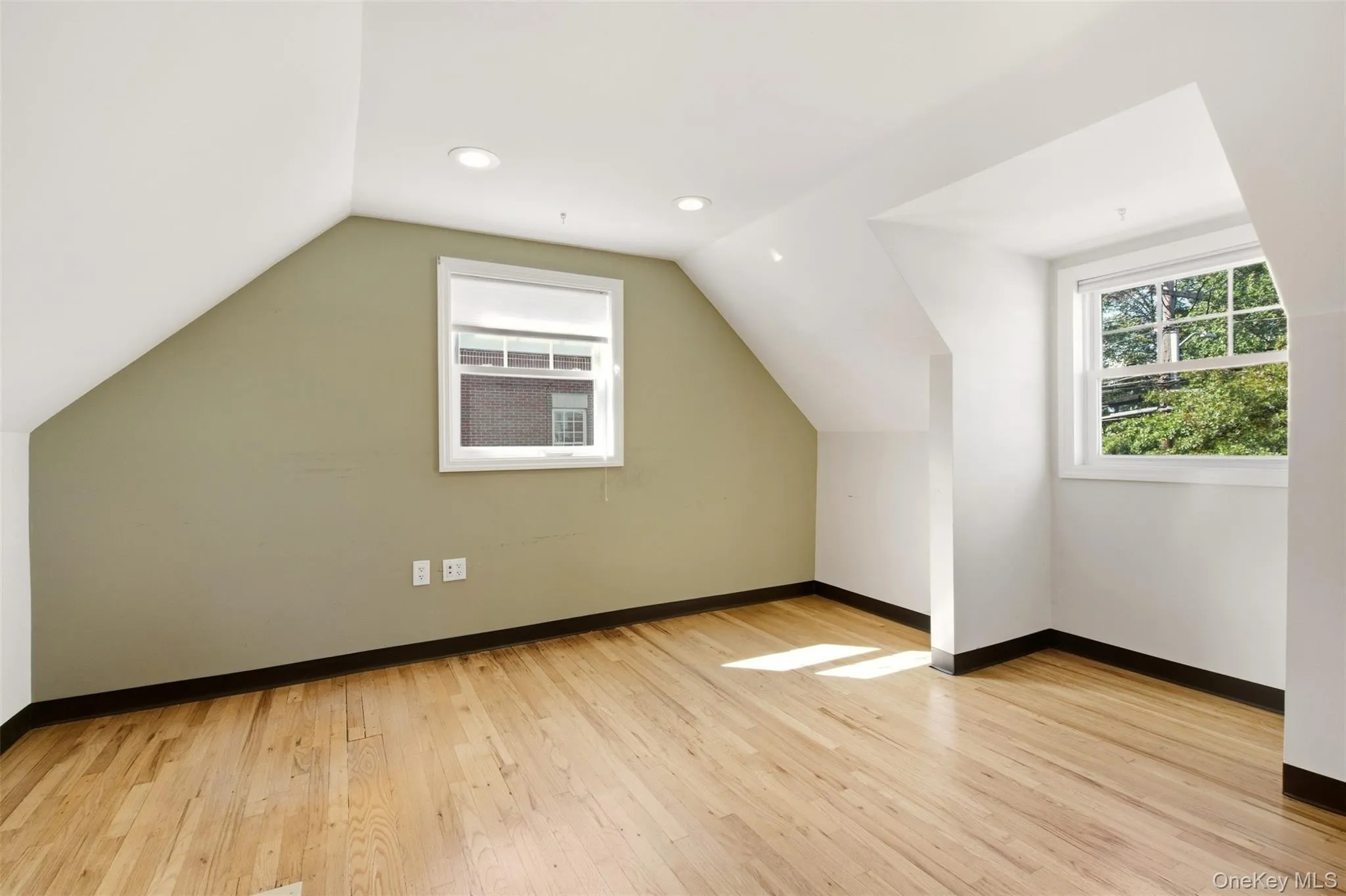 2nd Fl. (Office 2) 2nd Fl. (Office 2)