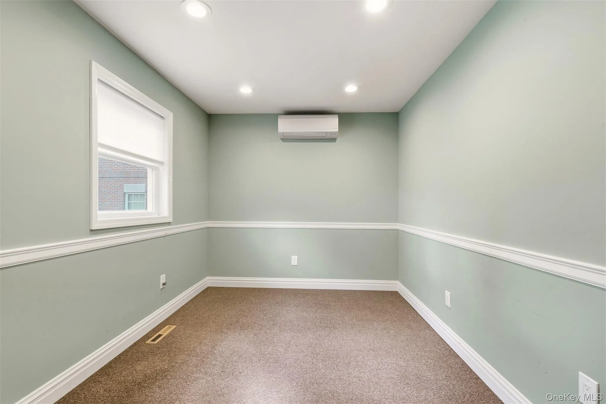 1st Fl. (Office 1) 1st Fl. (Office 1)