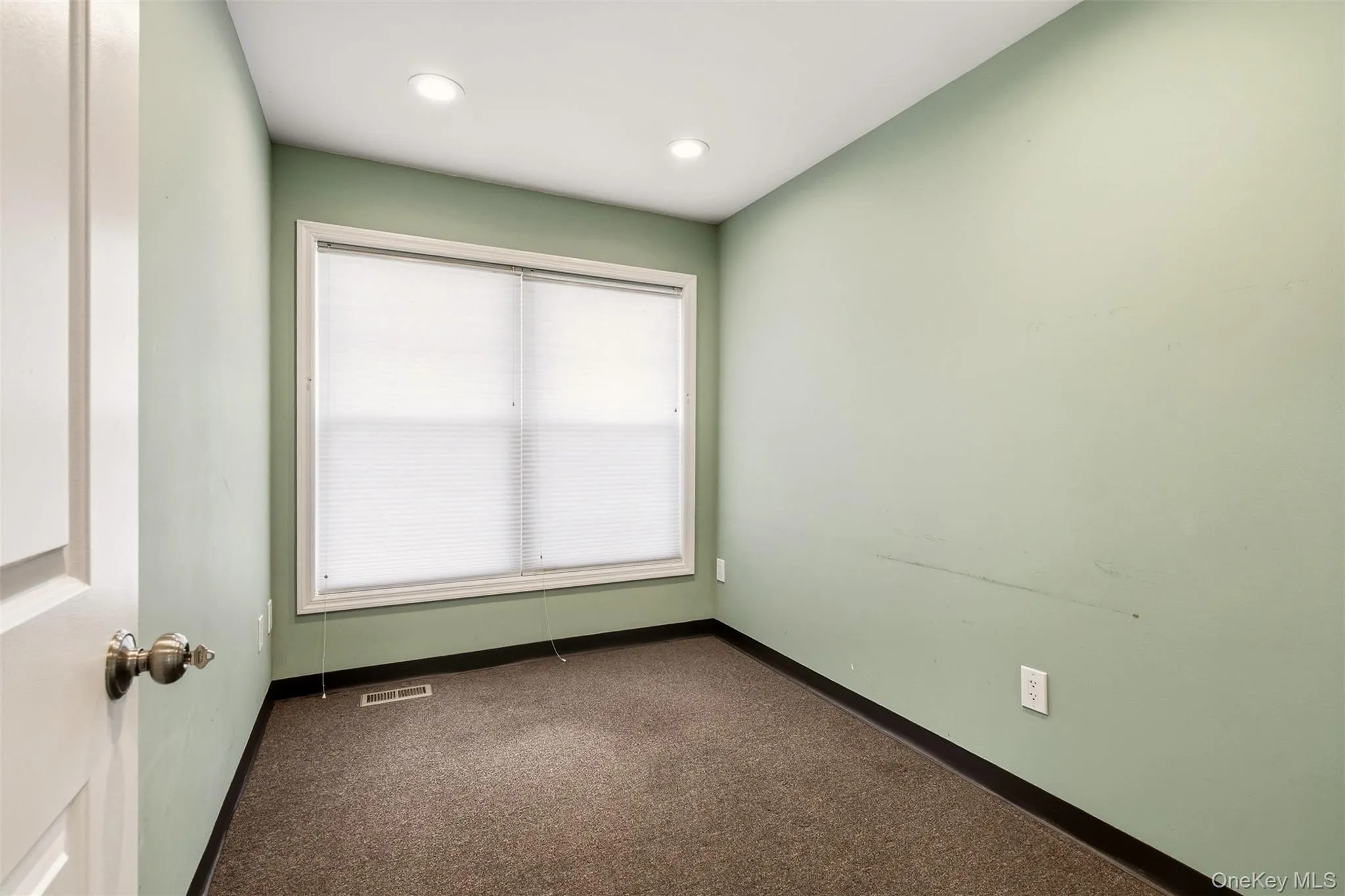 1st Fl. (Office 2) 1st Fl. (Office 2)