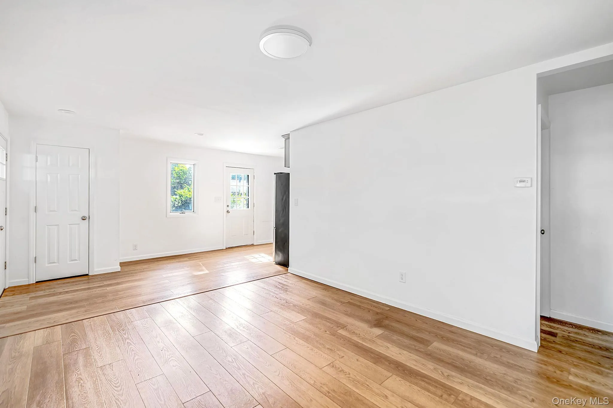 138 Central Avenue, Brookhaven, NY, 3 Bedrooms Bedrooms, 8 Rooms Rooms,2 BathroomsBathrooms,Residential,For Rent,Central,0,1059910 138 Central Avenue, Brookhaven, NY, 3 Bedrooms Bedrooms, 8 Rooms Rooms,2 BathroomsBathrooms,Residential,For Rent,Central,0,1059910