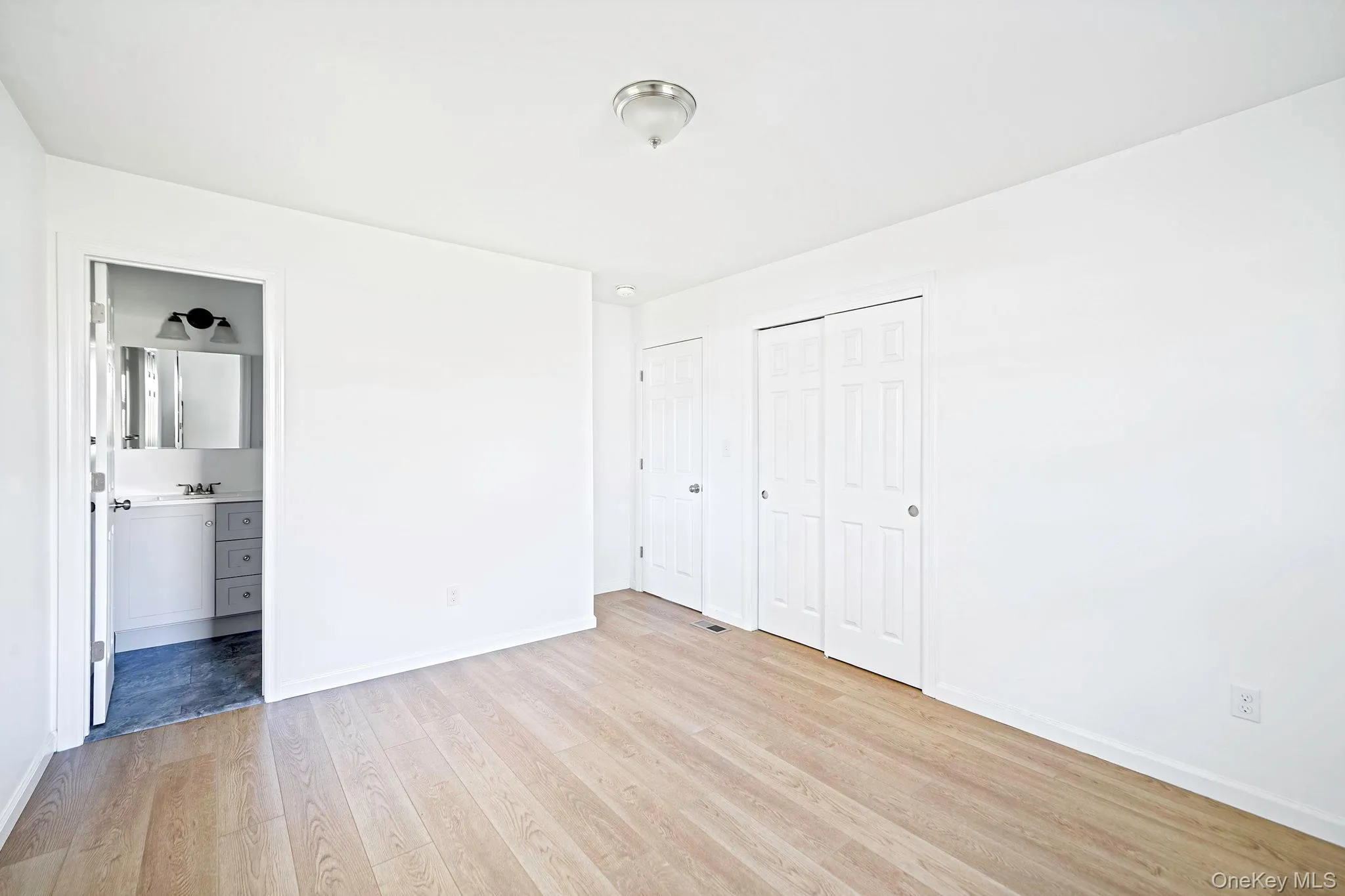 138 Central Avenue, Brookhaven, NY, 3 Bedrooms Bedrooms, 8 Rooms Rooms,2 BathroomsBathrooms,Residential,For Rent,Central,0,1059910 138 Central Avenue, Brookhaven, NY, 3 Bedrooms Bedrooms, 8 Rooms Rooms,2 BathroomsBathrooms,Residential,For Rent,Central,0,1059910