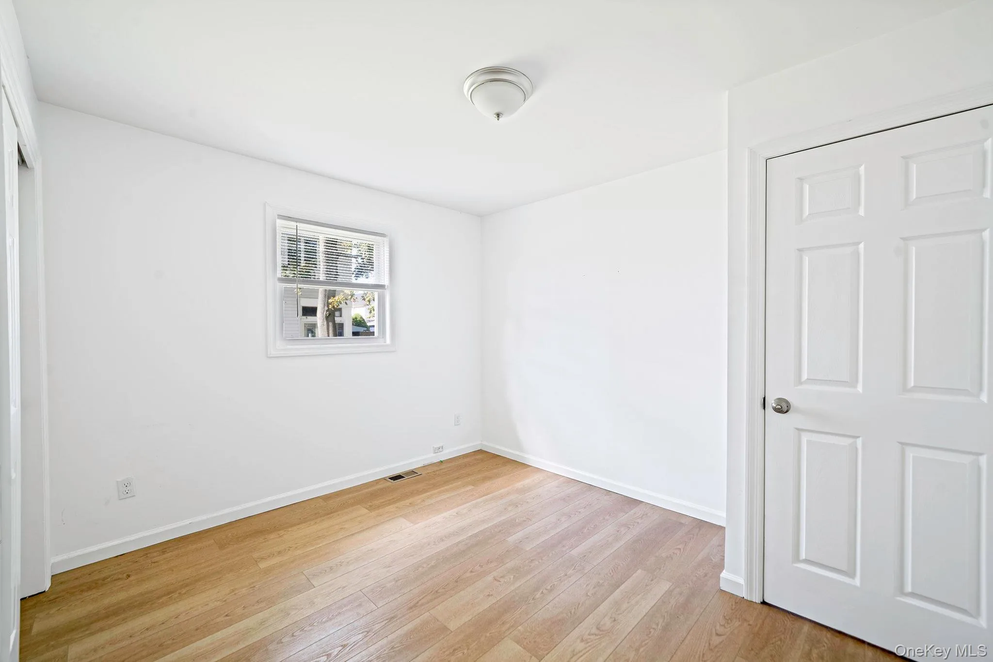 138 Central Avenue, Brookhaven, NY, 3 Bedrooms Bedrooms, 8 Rooms Rooms,2 BathroomsBathrooms,Residential,For Rent,Central,0,1059910 138 Central Avenue, Brookhaven, NY, 3 Bedrooms Bedrooms, 8 Rooms Rooms,2 BathroomsBathrooms,Residential,For Rent,Central,0,1059910