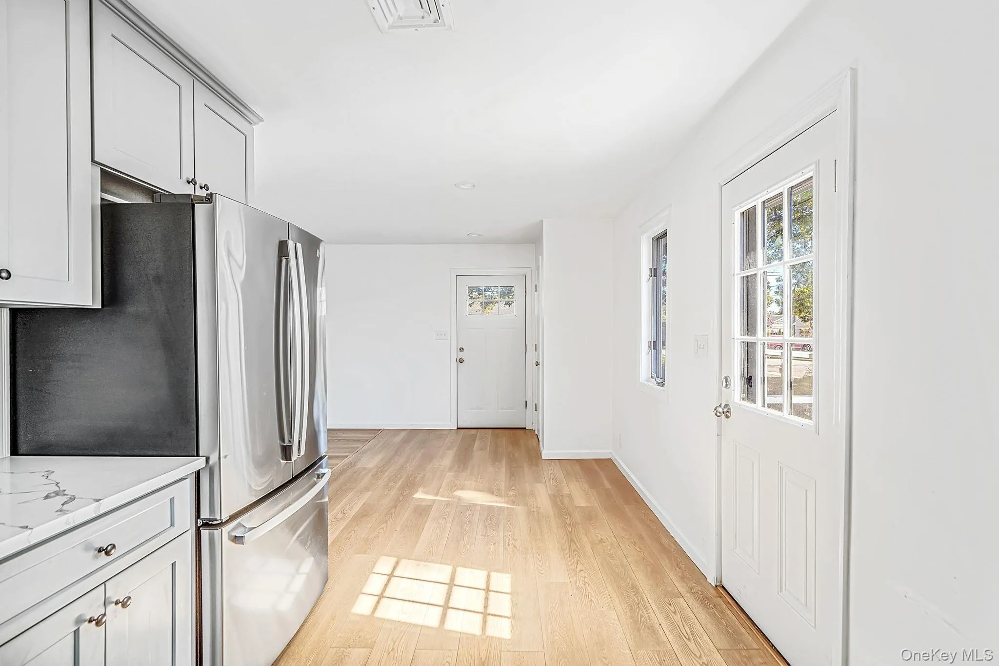 138 Central Avenue, Brookhaven, NY, 3 Bedrooms Bedrooms, 8 Rooms Rooms,2 BathroomsBathrooms,Residential,For Rent,Central,0,1059910 138 Central Avenue, Brookhaven, NY, 3 Bedrooms Bedrooms, 8 Rooms Rooms,2 BathroomsBathrooms,Residential,For Rent,Central,0,1059910