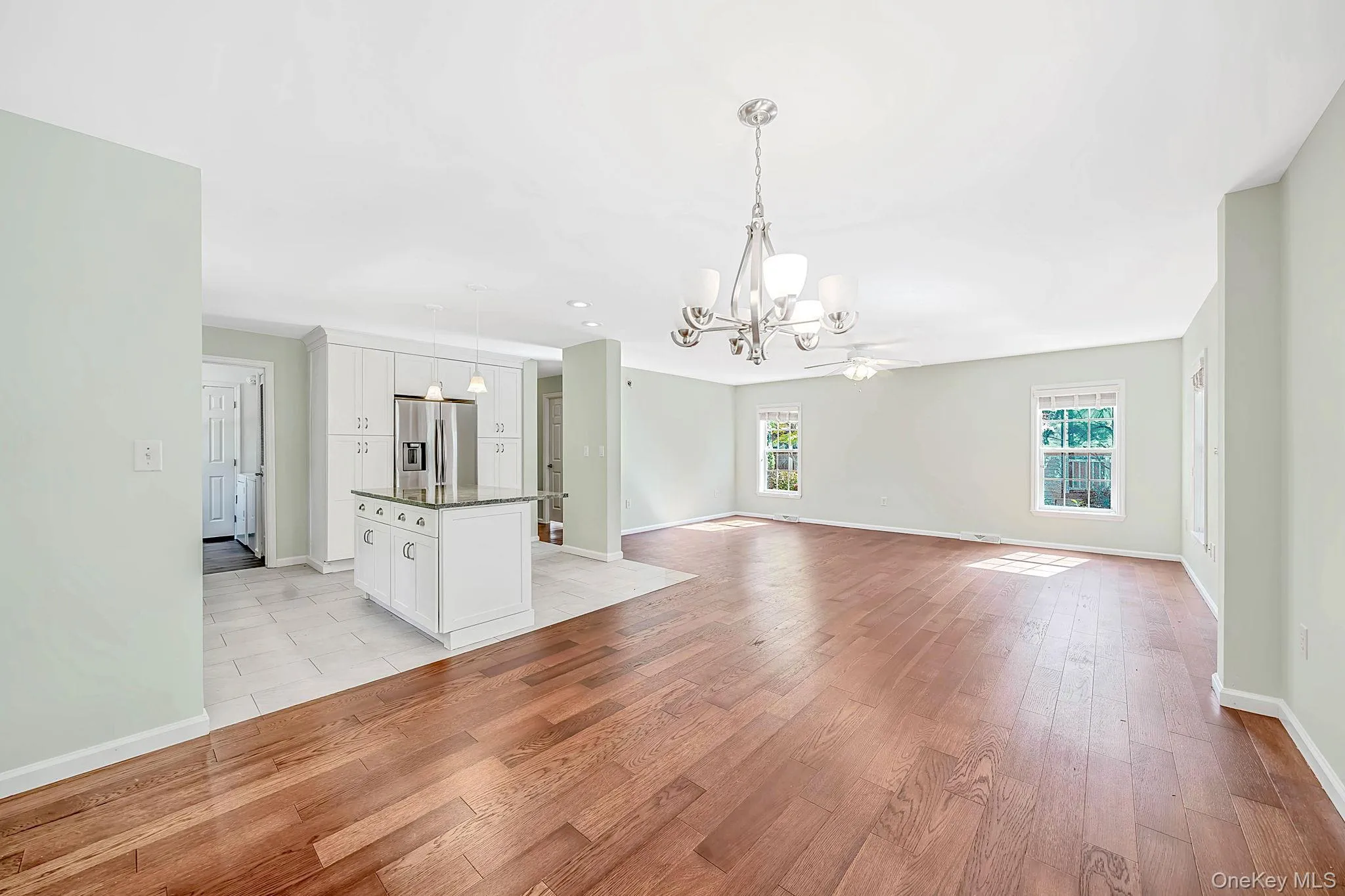 1661 Old Country Road, Riverhead, NY, 2 Bedrooms Bedrooms, 5 Rooms Rooms,2 BathroomsBathrooms,Residential,For Rent,Old Country,0,1059912 1661 Old Country Road, Riverhead, NY, 2 Bedrooms Bedrooms, 5 Rooms Rooms,2 BathroomsBathrooms,Residential,For Rent,Old Country,0,1059912